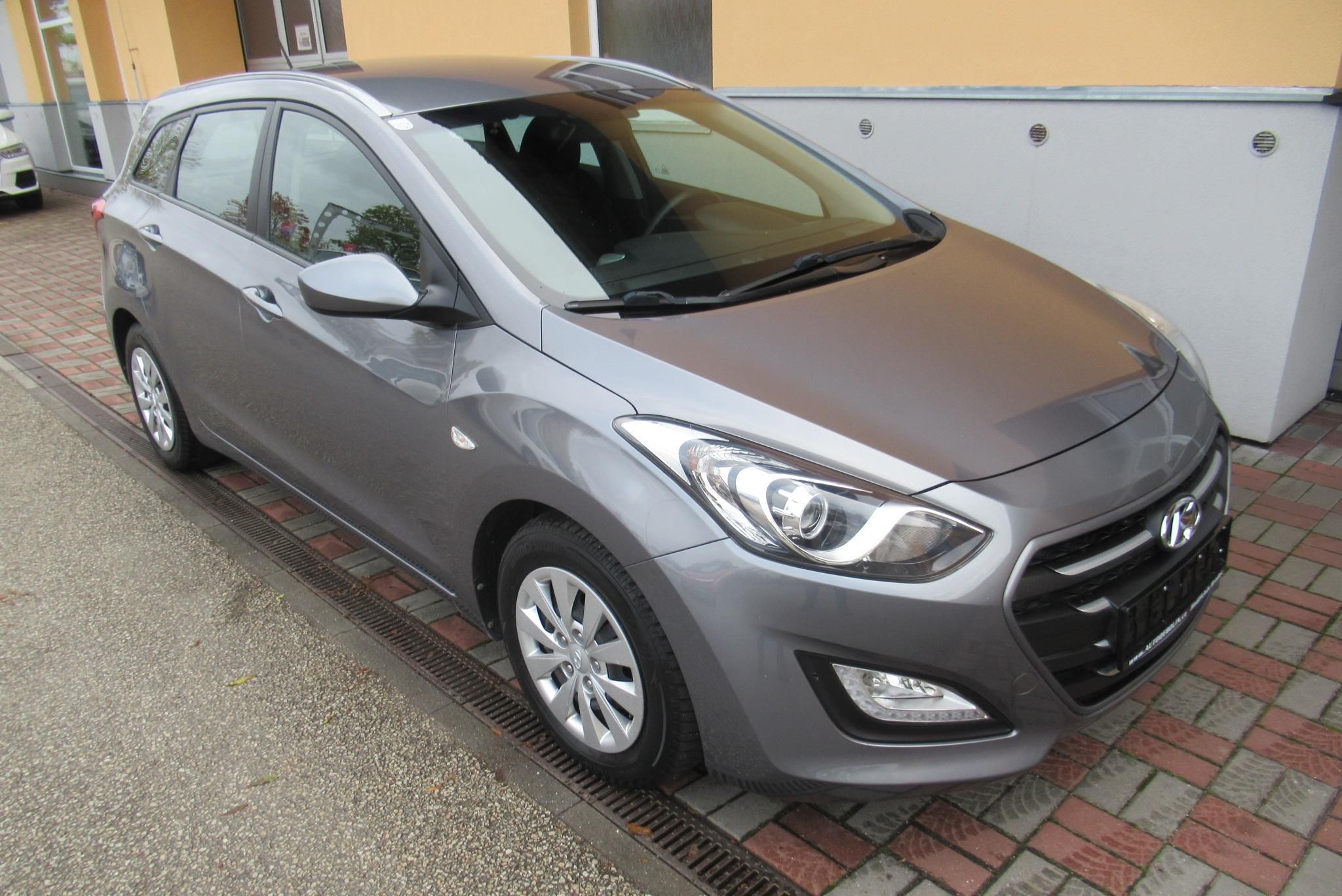 Hyundai i30, 1.6 CRDi 16V  KLIMA   AUTOMAT
