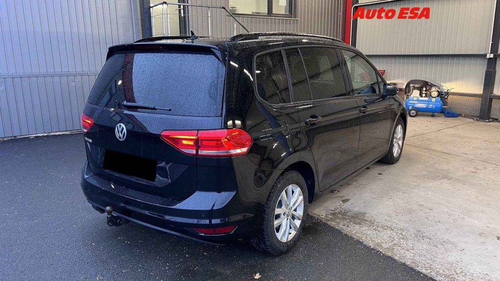 Volkswagen Touran, 2.0 TDi - fotka 2