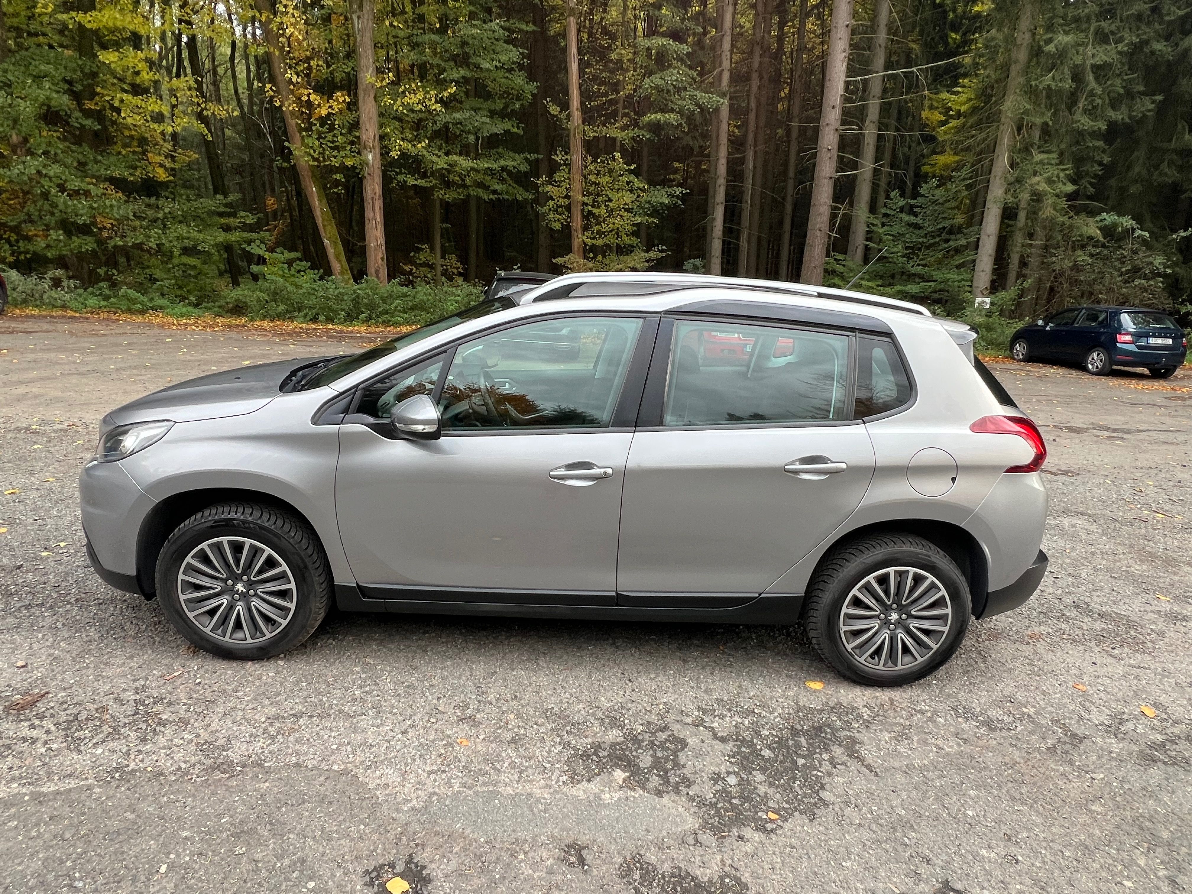 Peugeot 2008, Peugeot 2008 1.2 PureTech 130 - fotka 4