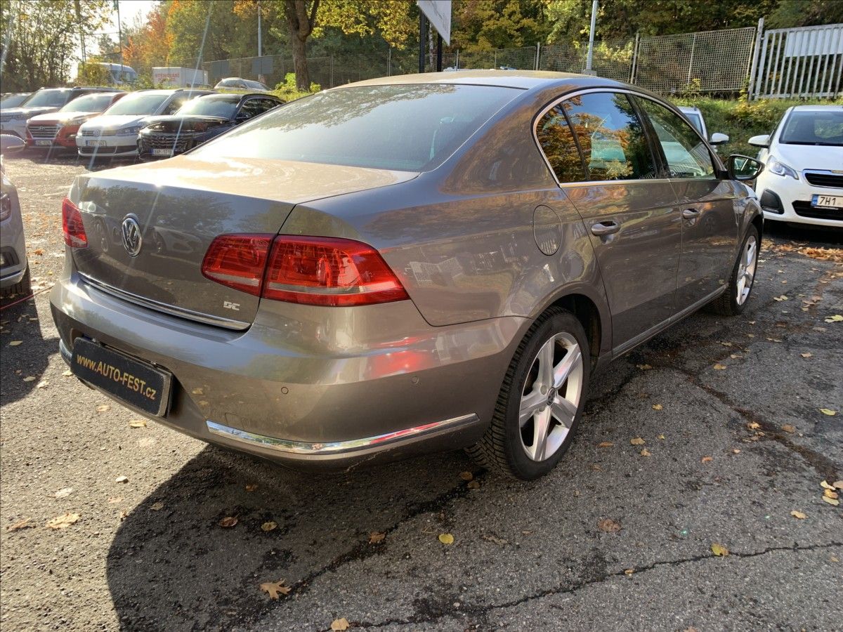 Volkswagen Passat, 2,0 TSI HIGHLINE,SERVISKA - fotka 5
