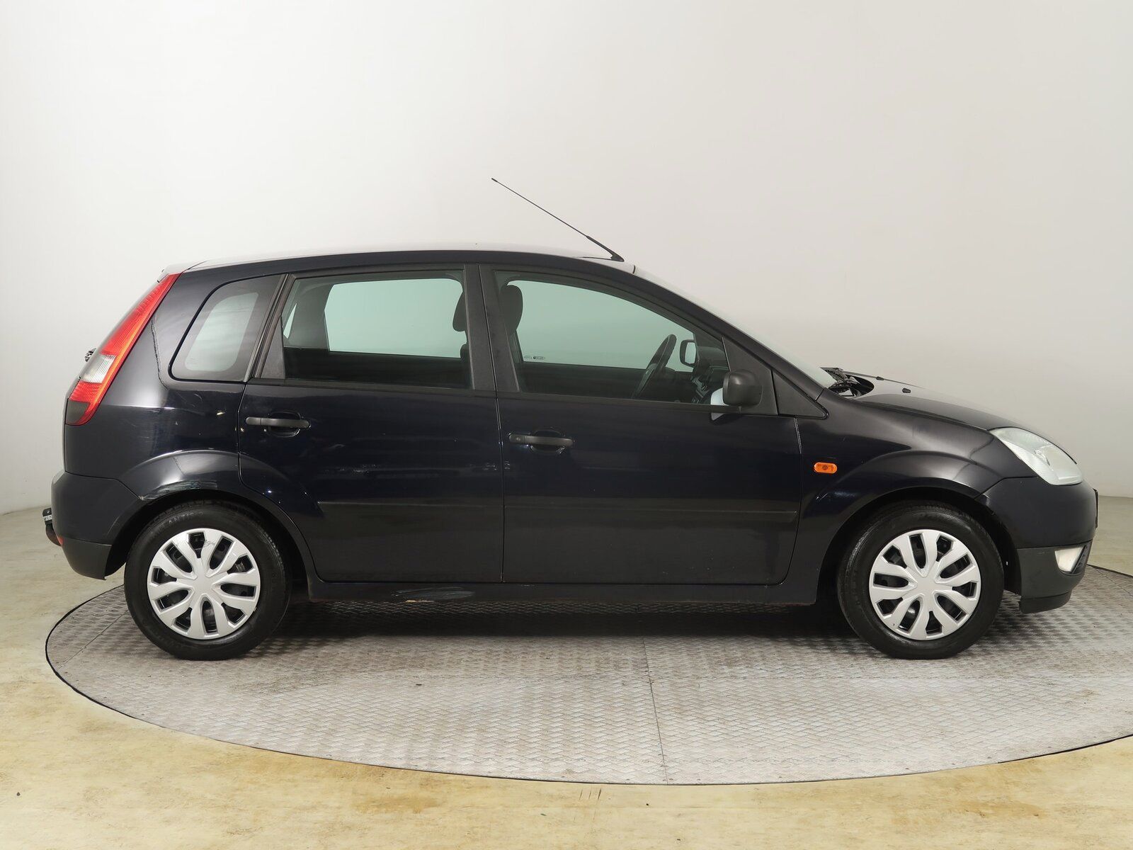Ford Fiesta, 1.4 16V, ČR,1.maj, Tažné - fotka 6