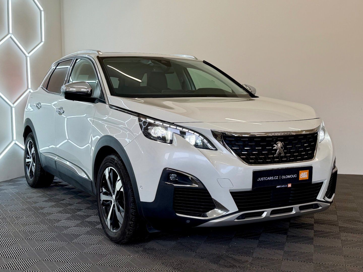 Peugeot 3008, 1.5HDi, 88kW, ČR - fotka 3