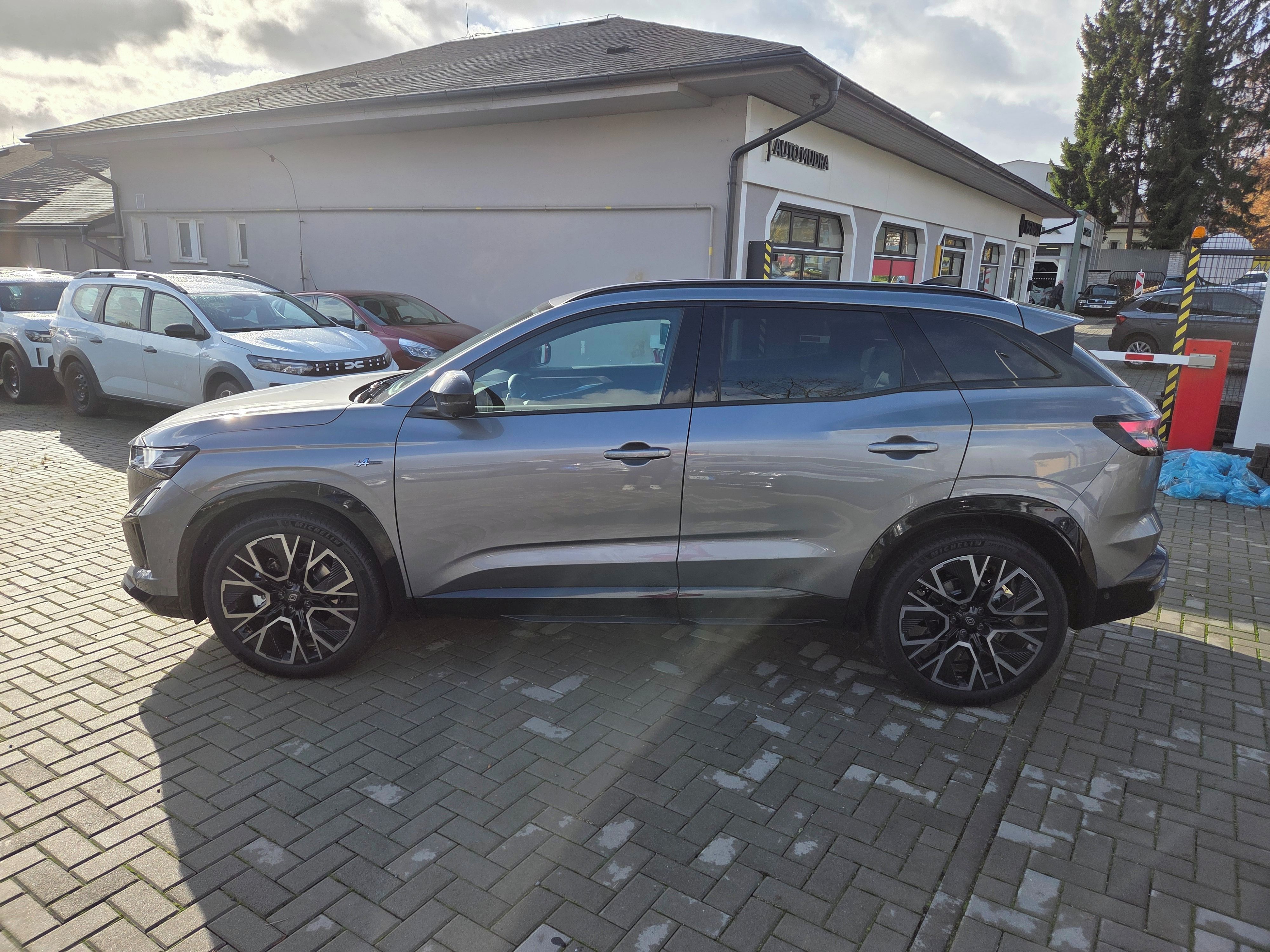 Renault Austral, esprit Alpine E-Tech 200k - fotka 4