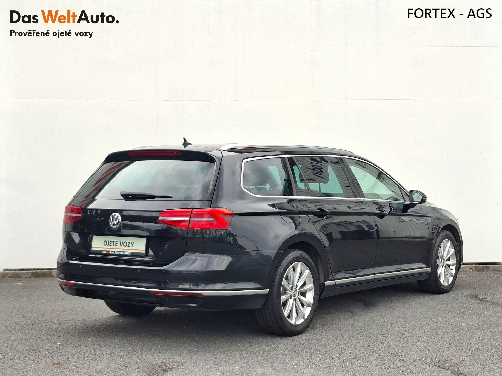 Volkswagen Passat, Variant Highline, 2.0 TDI,110k - fotka 2