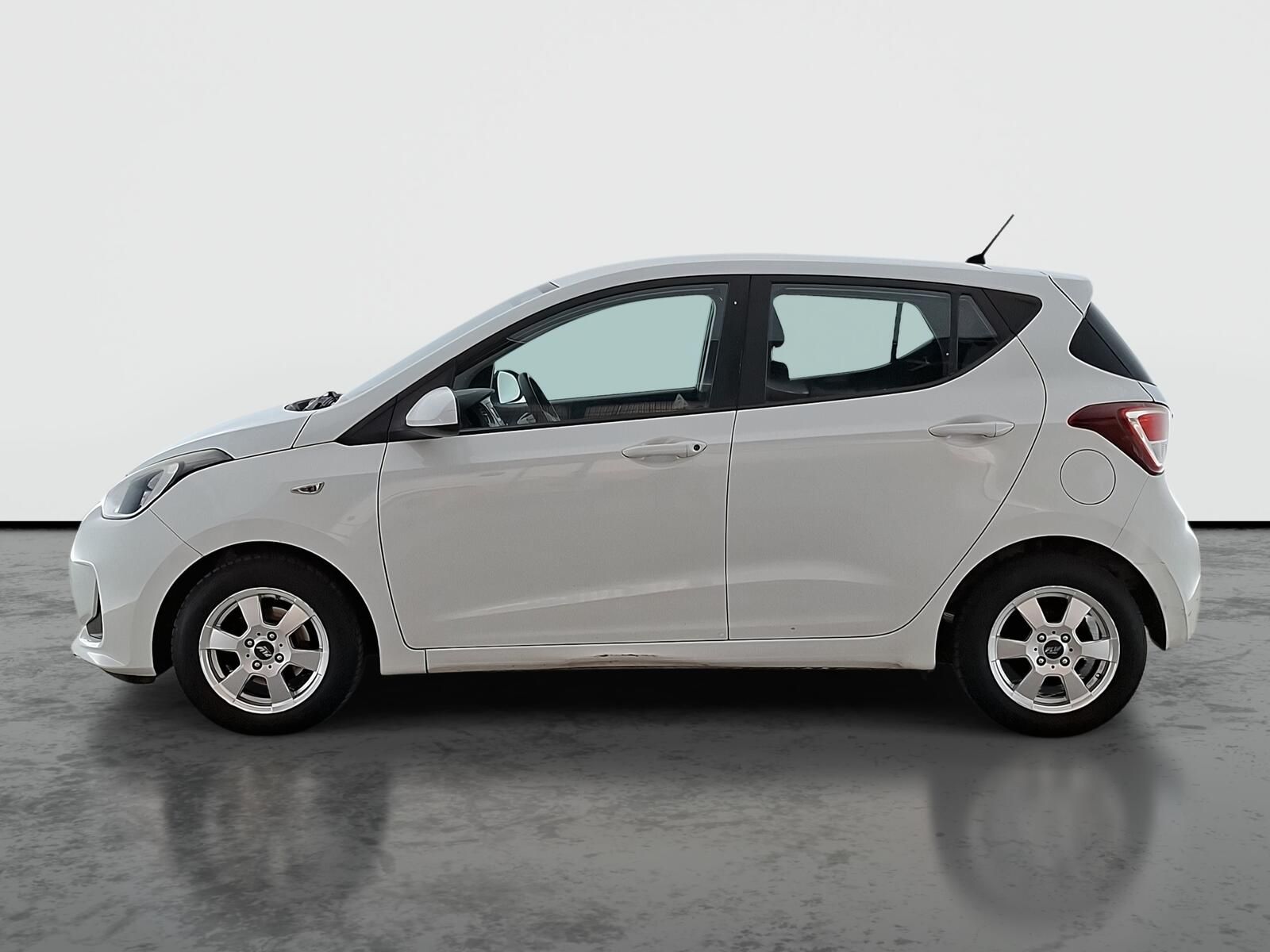 Hyundai i10, 1.0, LPG, Klima, oblíbený vůz - fotka 3