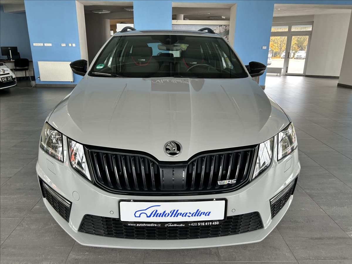 Škoda Octavia, 2,0   TSI 180kW,RS,MANUÁL,SERV - fotka 2