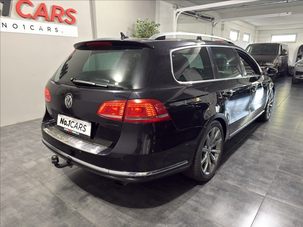 Volkswagen Passat, 2,0   TDI DSG 4X4 HIGHLINE ACC - fotka 5