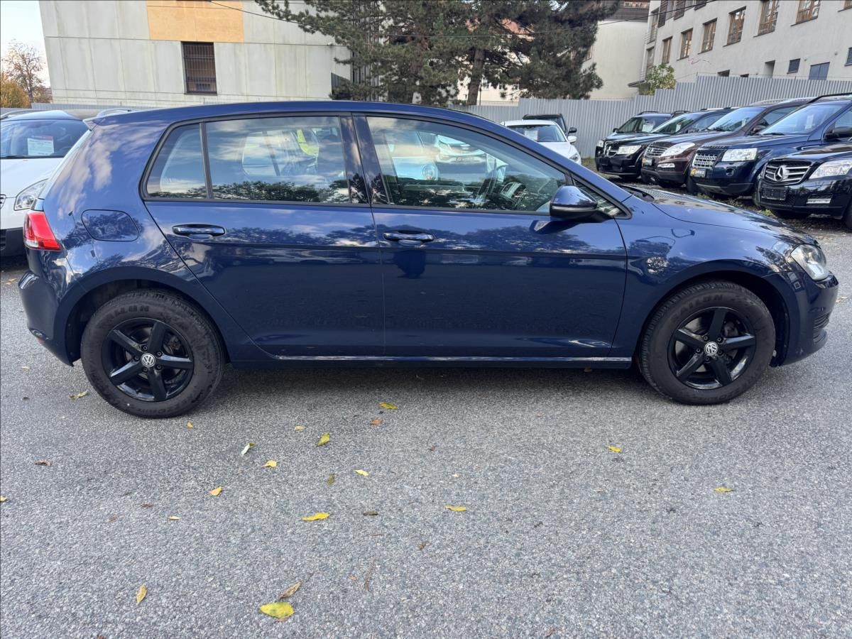 Volkswagen Golf, 1,2 BEZ KOROZE . - fotka 4