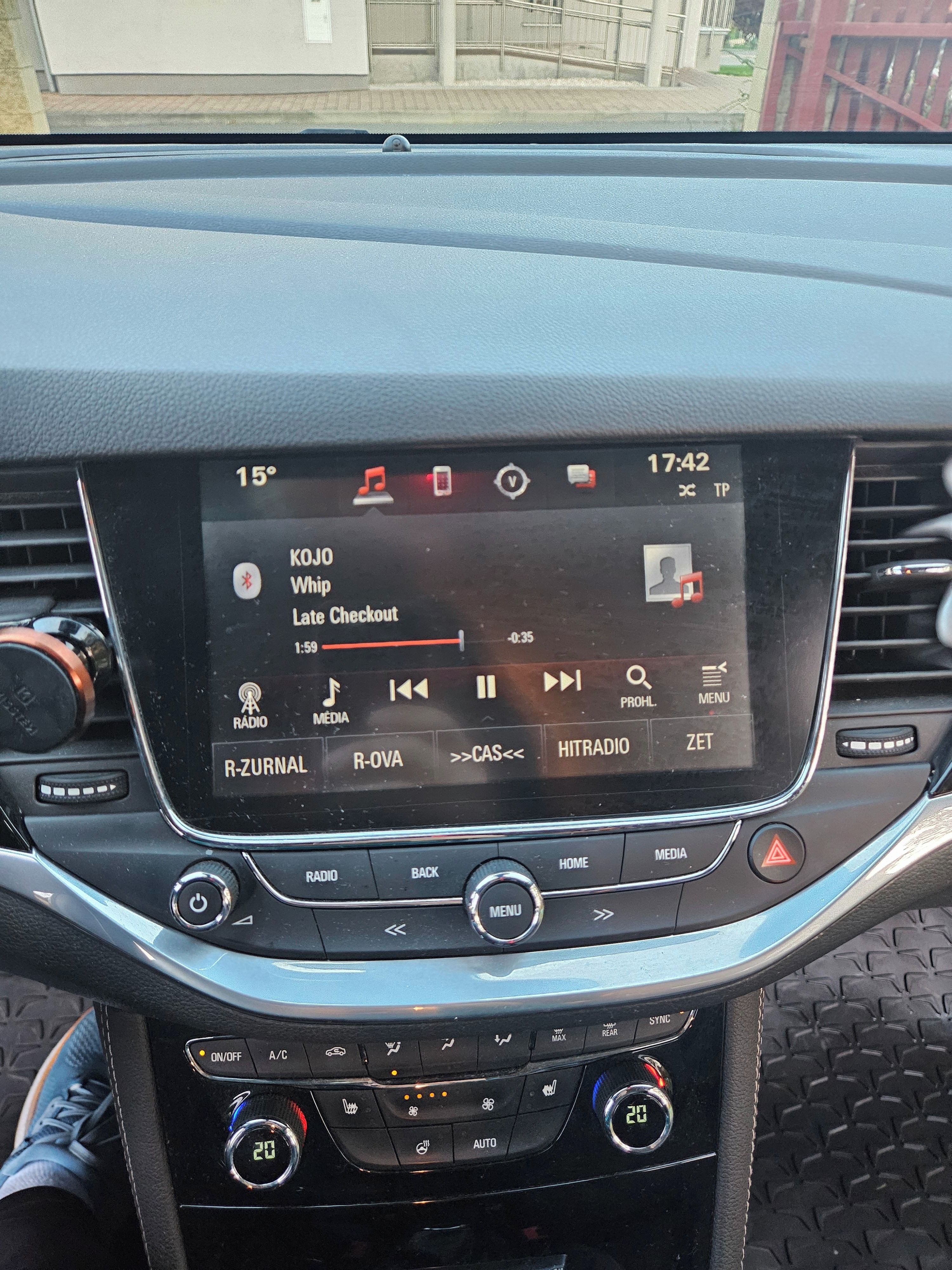 Opel Astra, Opel Astra K 1.4 Turbo 110 kW - fotka 6