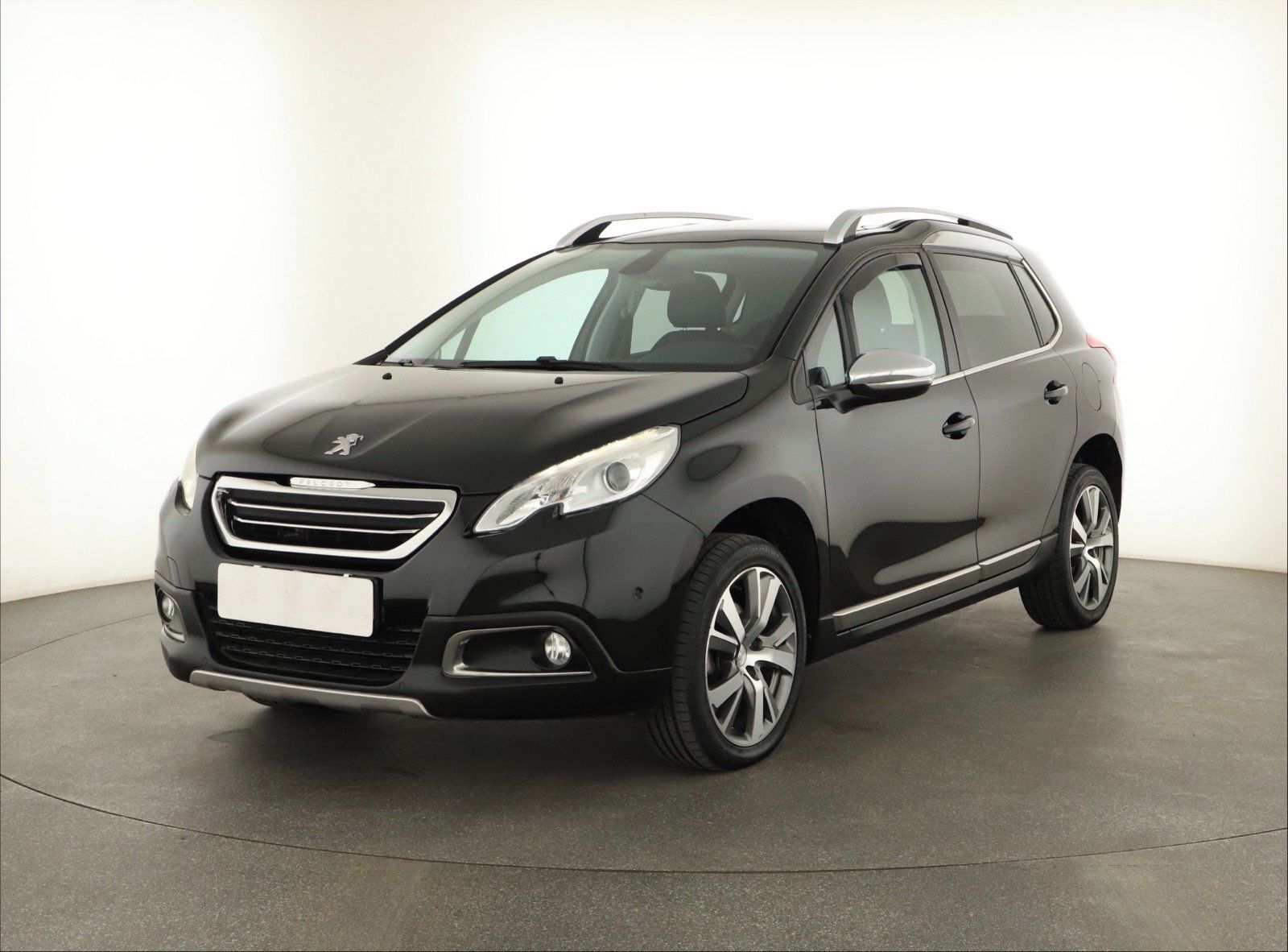 Peugeot 2008, 1.6 BlueHDi, Navi - fotka 2