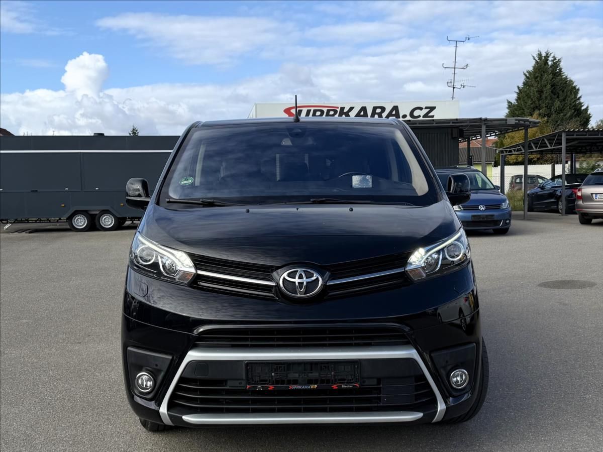Toyota Proace Verso, 2,0 D-4D L2 Aut. 8 míst VIP