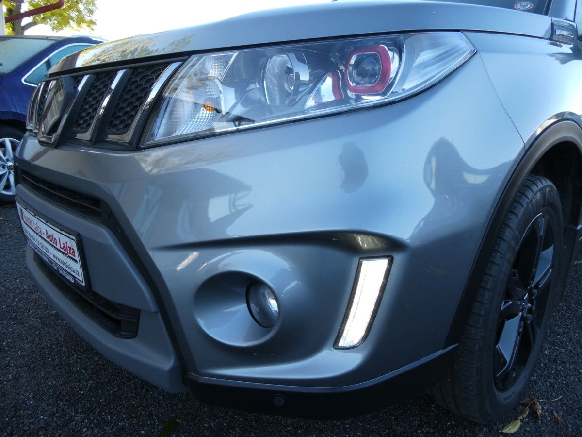 Suzuki Vitara, 1,4 BJet 103kW 1.maj,4x4,závěs - fotka 4
