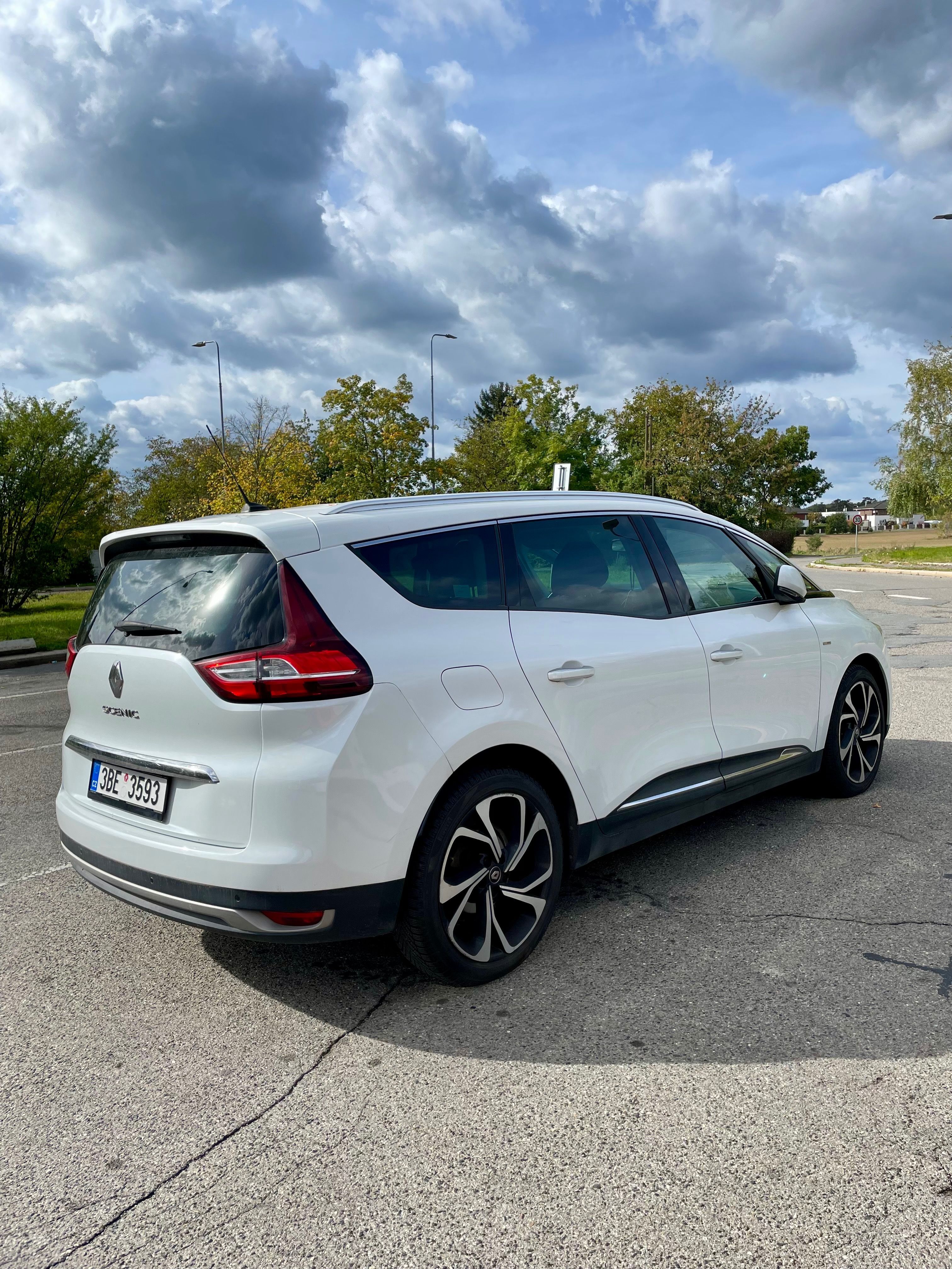 Renault Grand Scénic, 1.3TCe - první majitel - fotka 2
