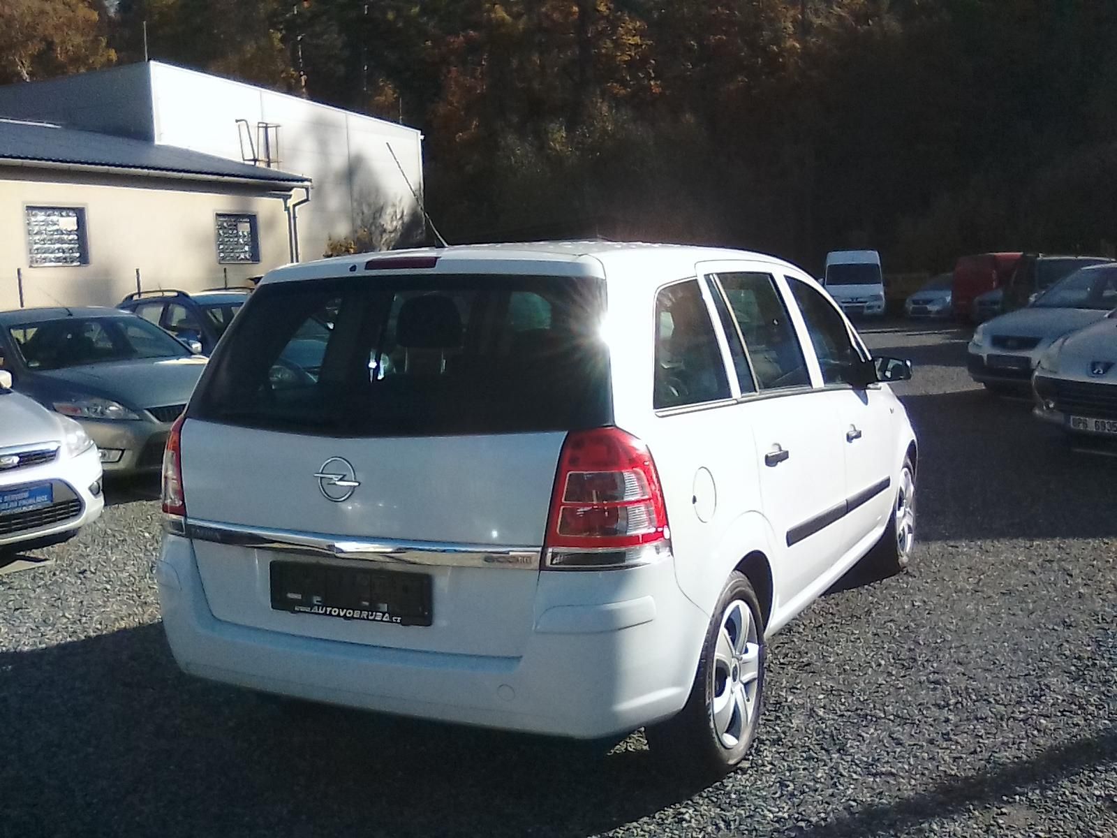 Opel Zafira, 1.6i 16V, 7míst, 2.majitel - fotka 6