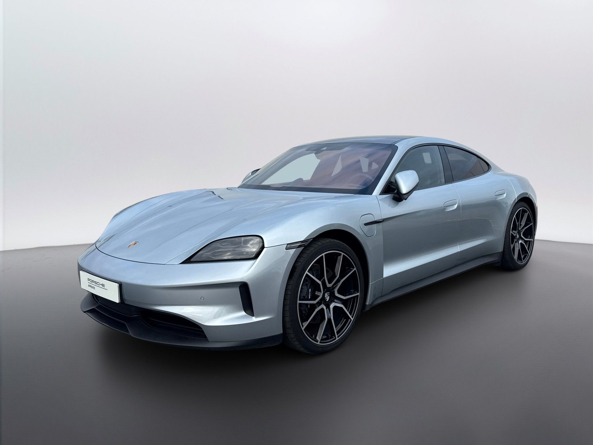 Porsche Taycan, 4