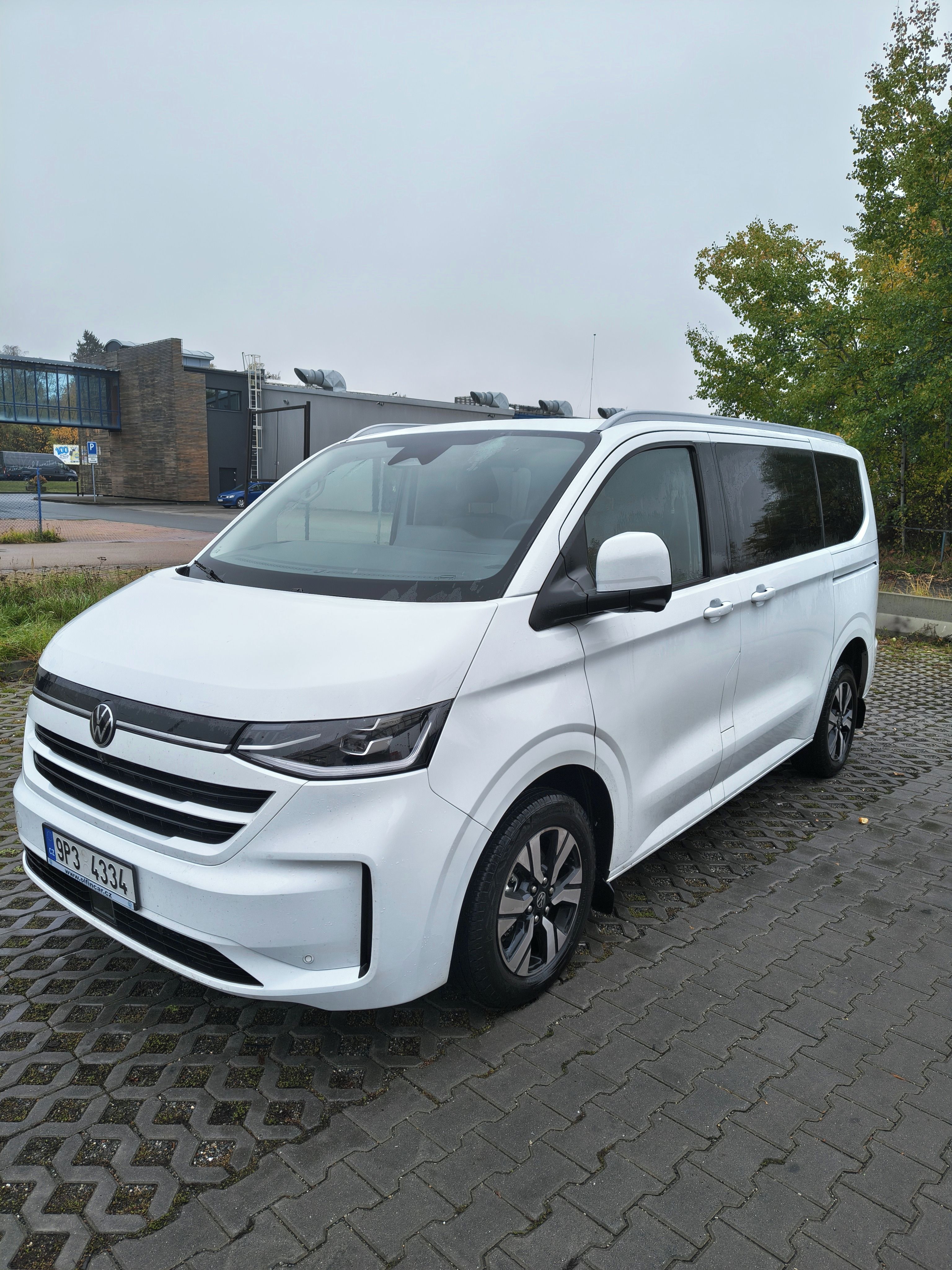 Volkswagen Caravelle, Nová Caravelle Style KR 4x4