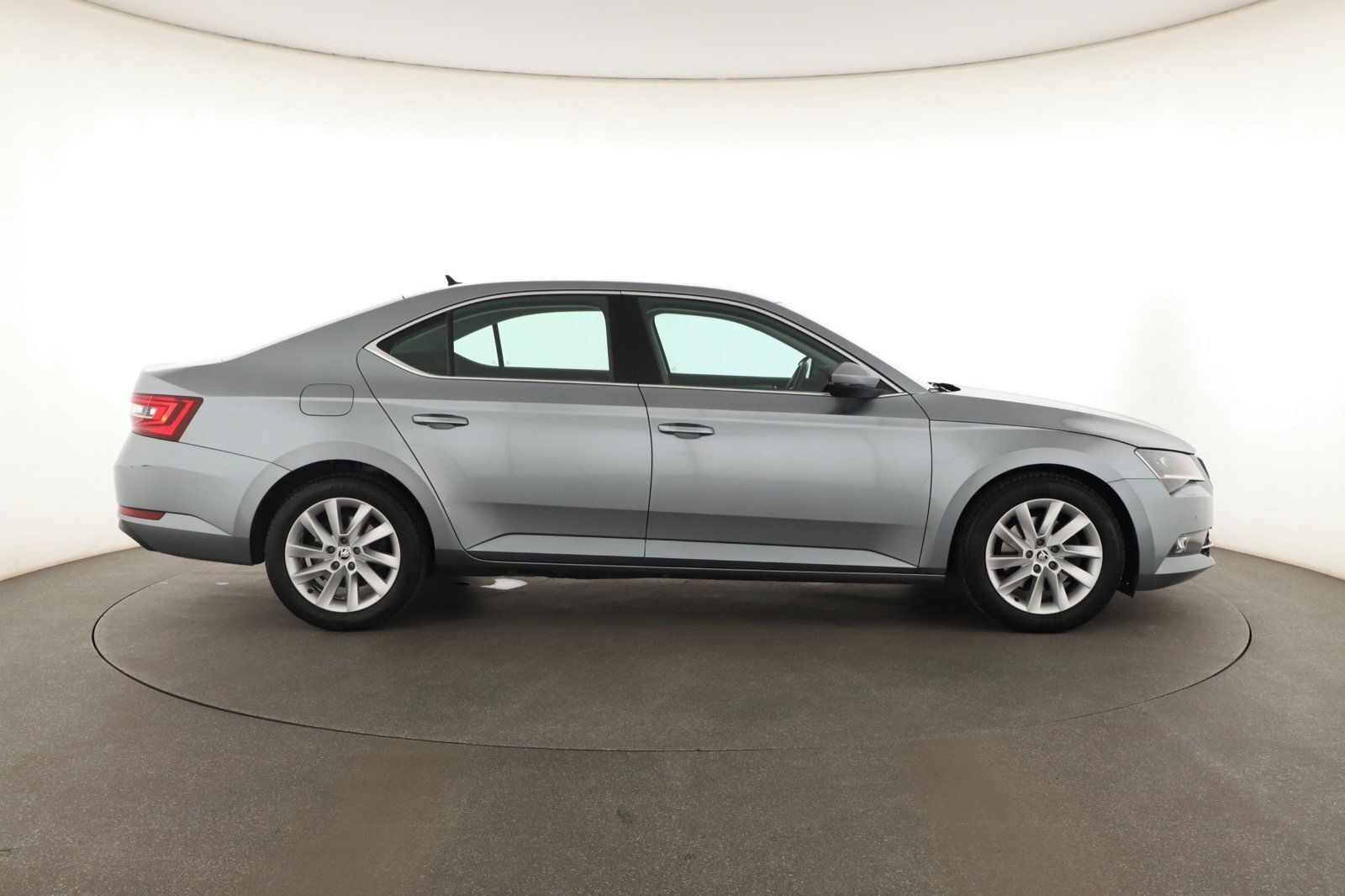 Škoda Superb, 2.0 TDI, Ambition, Automat - fotka 6