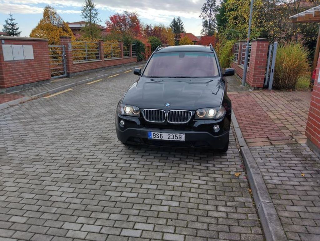 BMW X3, BMW X3 3.0D 160 kW M-Paket 4x4 - fotka 2