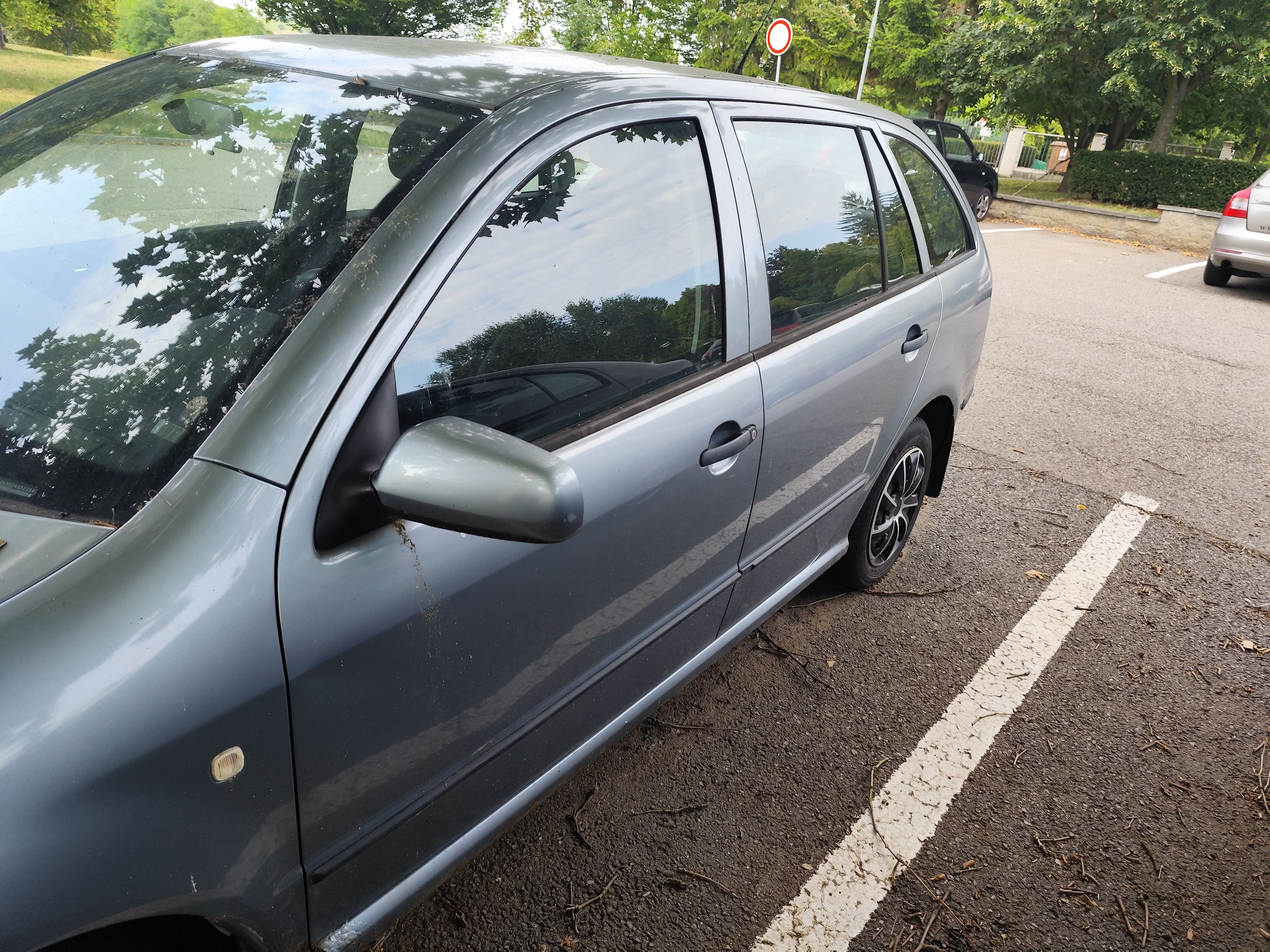 Škoda Fabia, 1.4 16V / 59 kW - fotka 3
