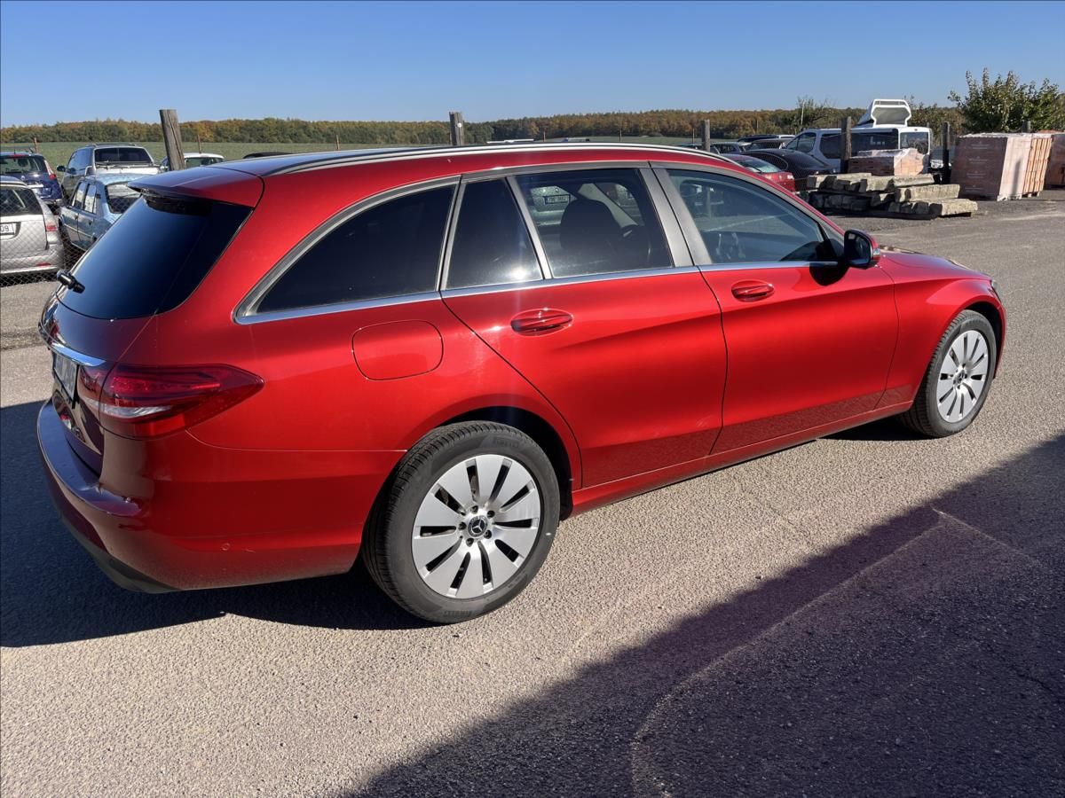 Mercedes-Benz Třídy C, 2,1 250d 150KW 4MATIC LED DPH - fotka 5