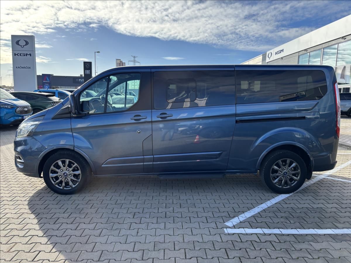 Ford Tourneo Custom, 2,0 EcoBlue 136kW Titanium - fotka 2