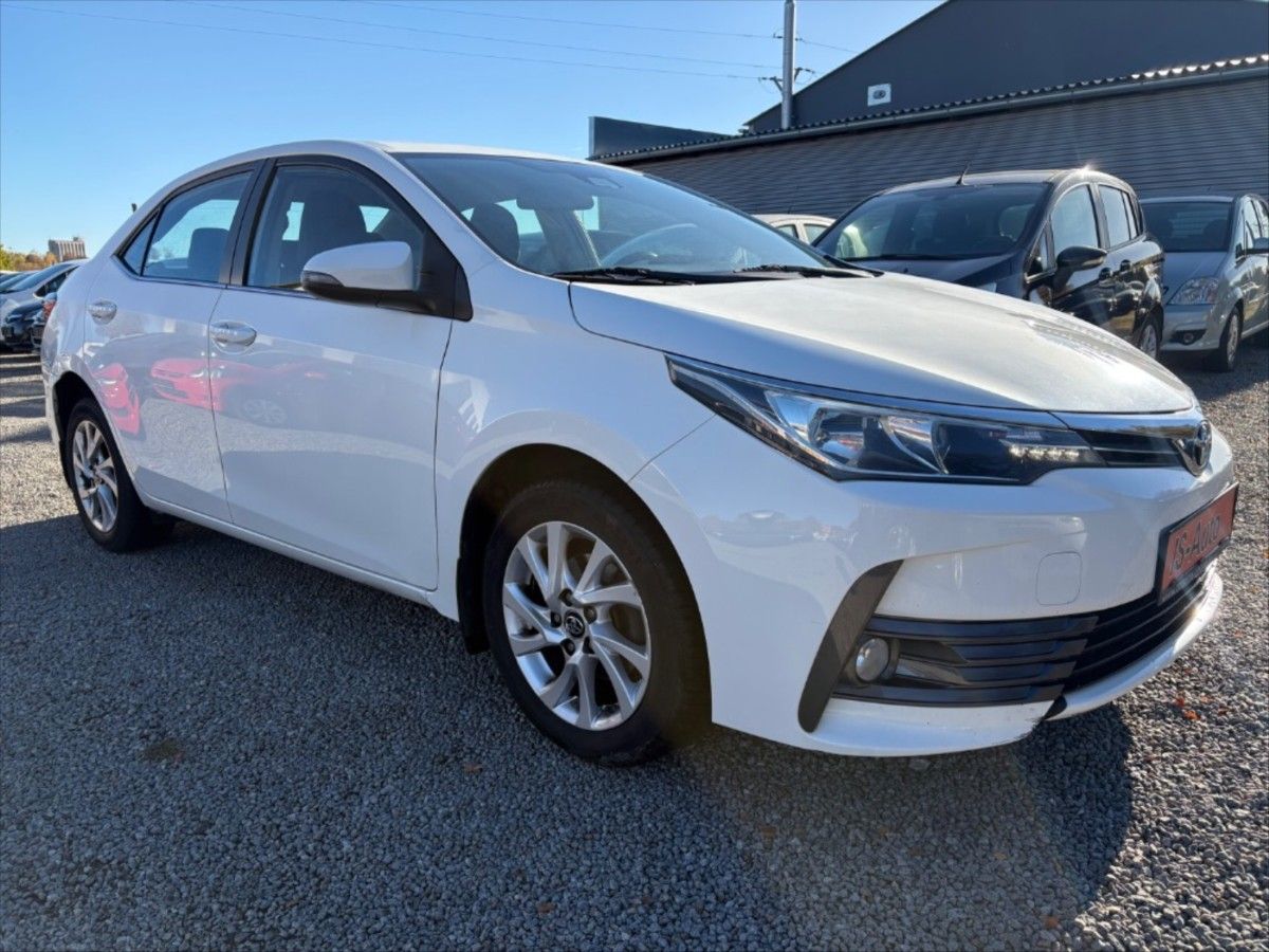 Toyota Corolla, 1,6 VVT-i  DPH - fotka 2