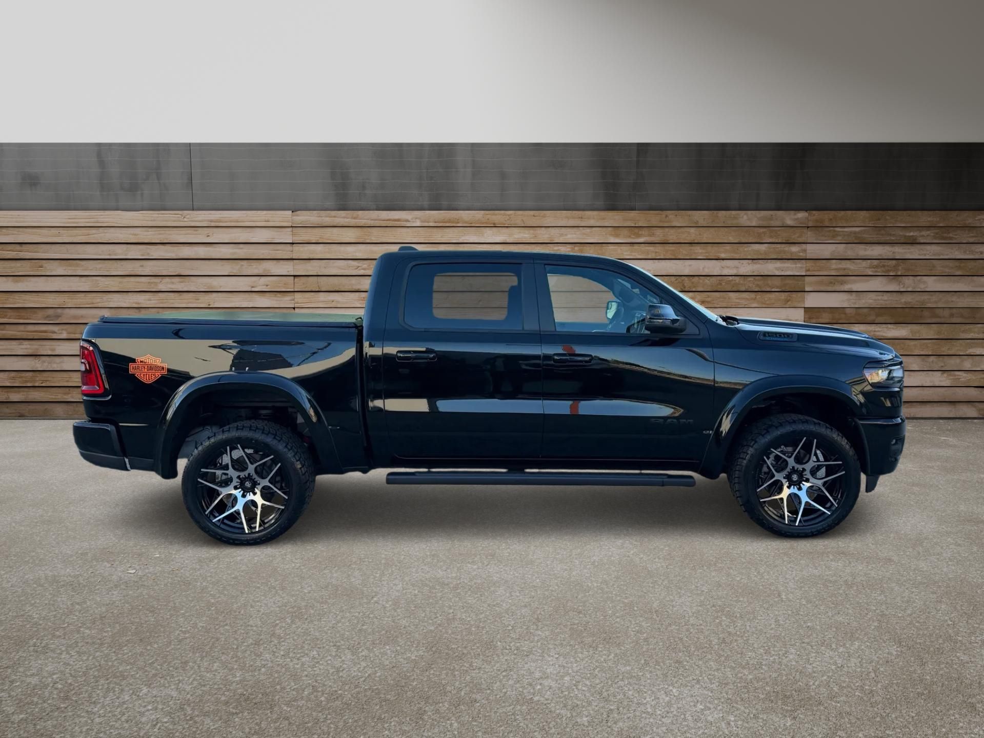 Dodge Ram, +HEMI+DPH+OFFROAD PAKET+ - fotka 2