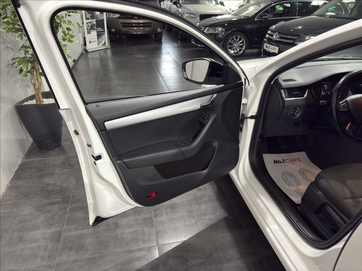 Škoda Octavia, 1,4   TSI 103KW NOVÁ SPOJKA - fotka 6