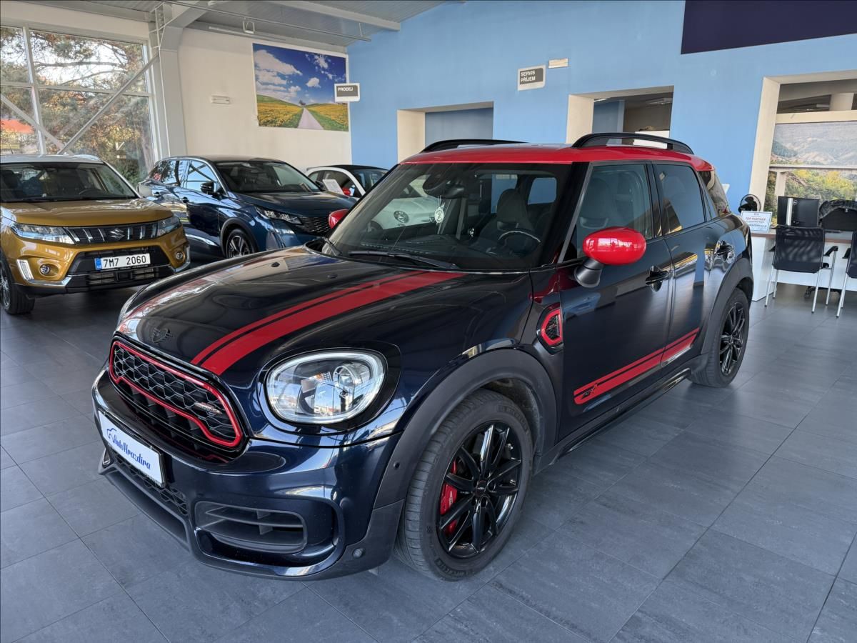 Mini Countryman, 2,0   JCW,ALL4,225KW,ČR,F60 - fotka 3