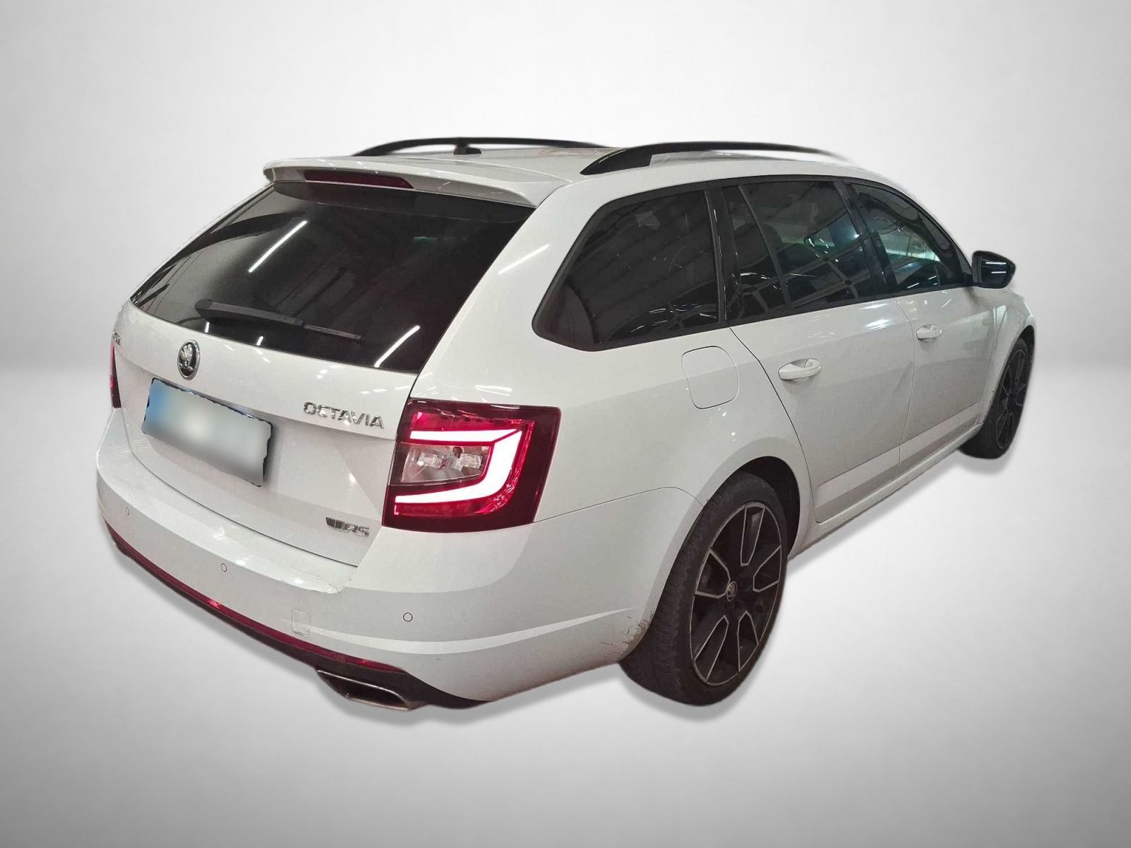 Škoda Octavia, RS 2.0 TSI, Automat - fotka 2
