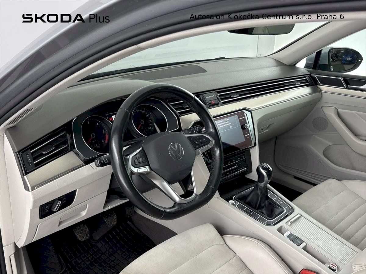 Volkswagen Passat, TDI110 kW Elegance - fotka 6