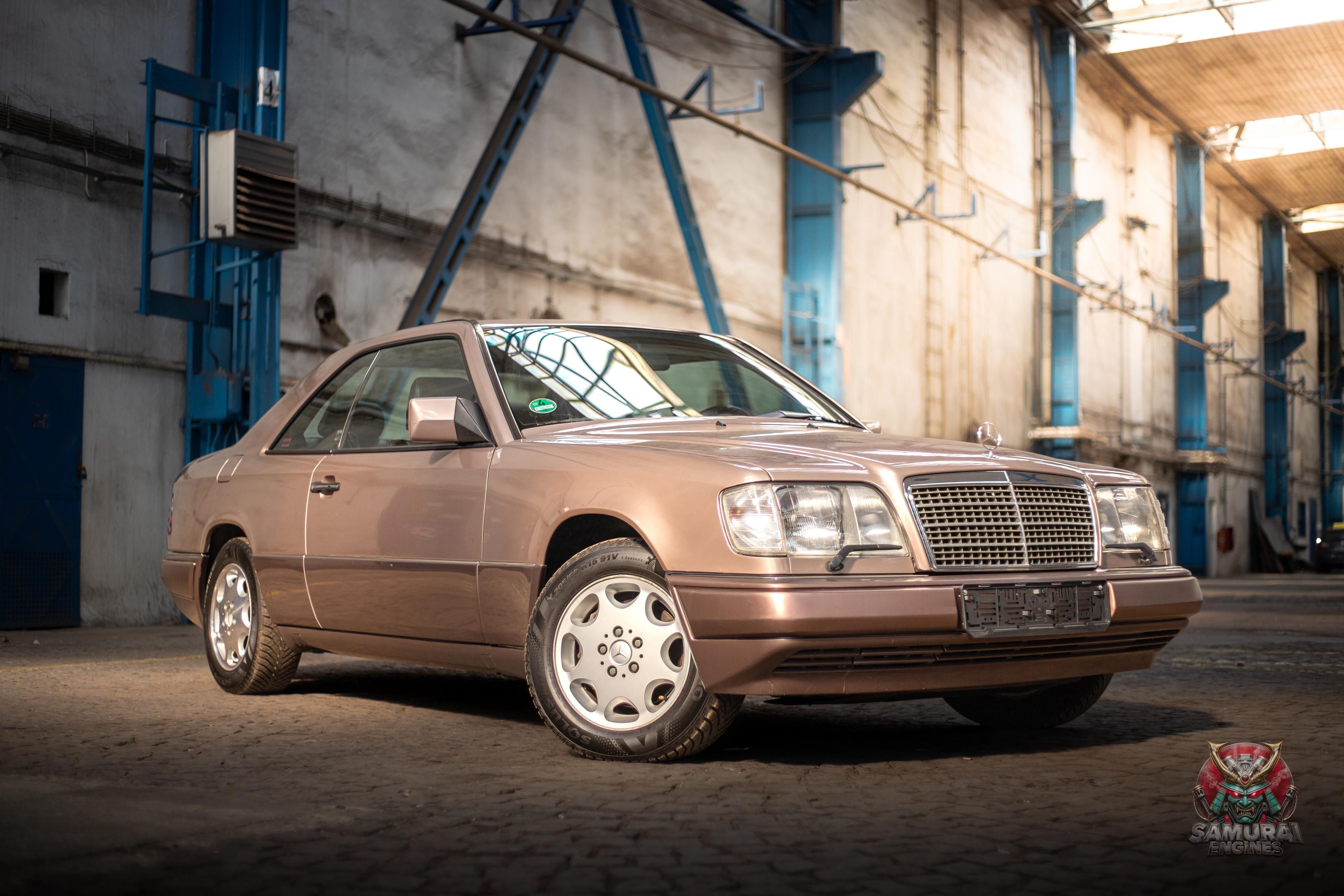 Mercedes-Benz Třídy E, Mercedes-Benz E320 Coupé 1994