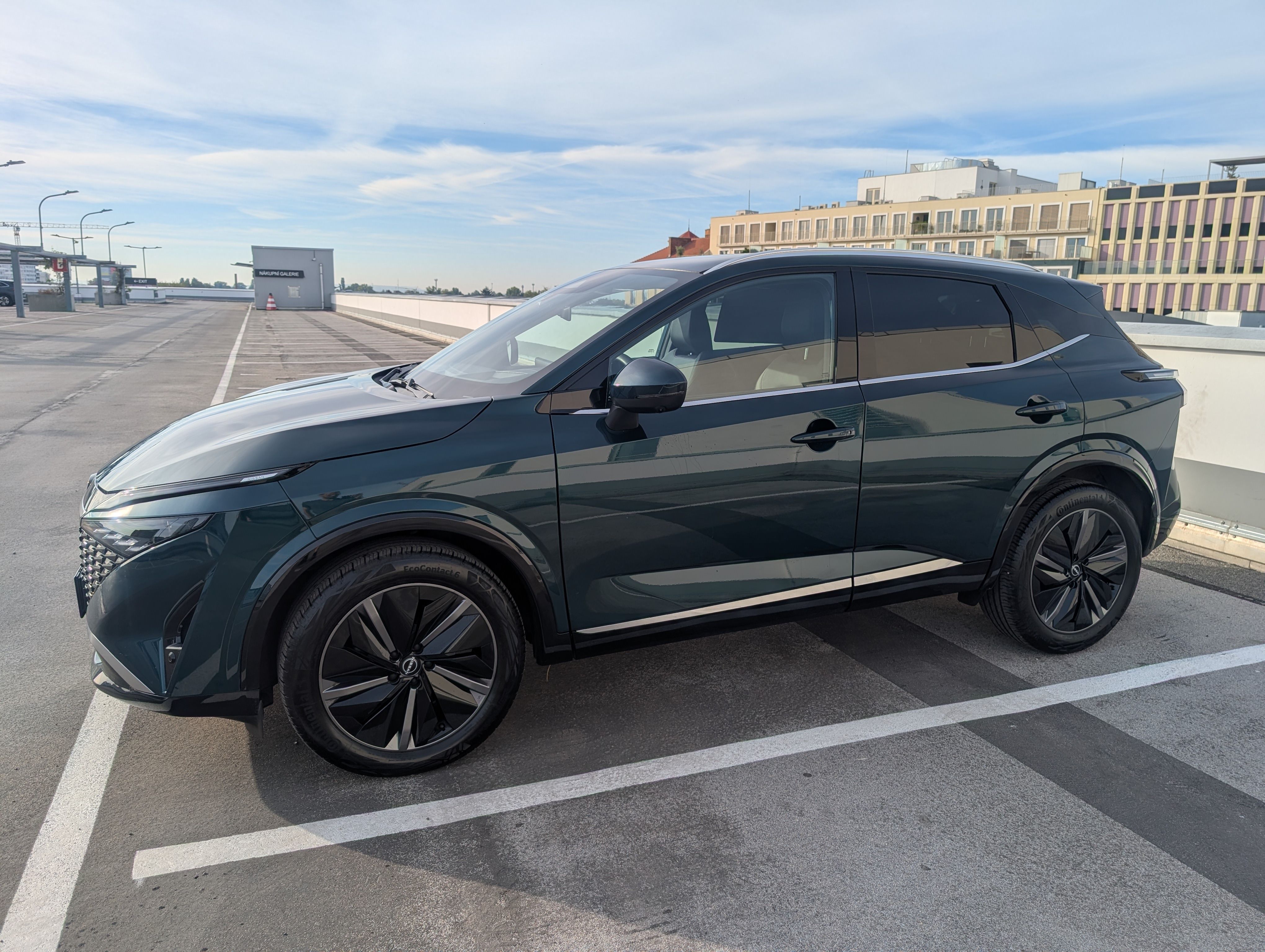 Nissan Qashqai, Tekna 1.3 DIG-T mHEV 158k - fotka 2
