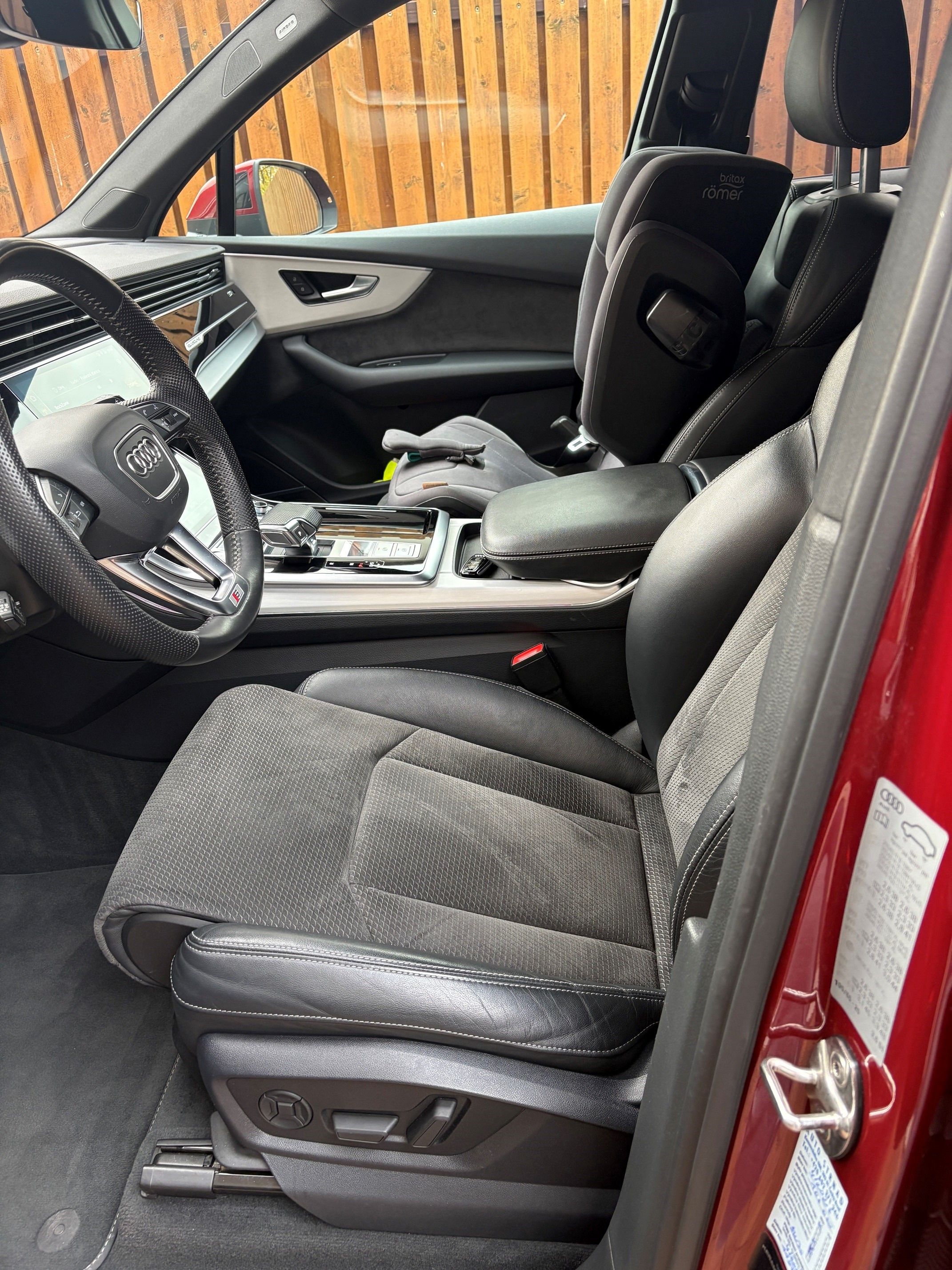 Audi Q7, Audi Q7 50TDI SLine - fotka 5