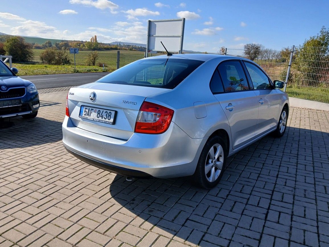Škoda Rapid, 1,4 TDI původ ČR - fotka 5