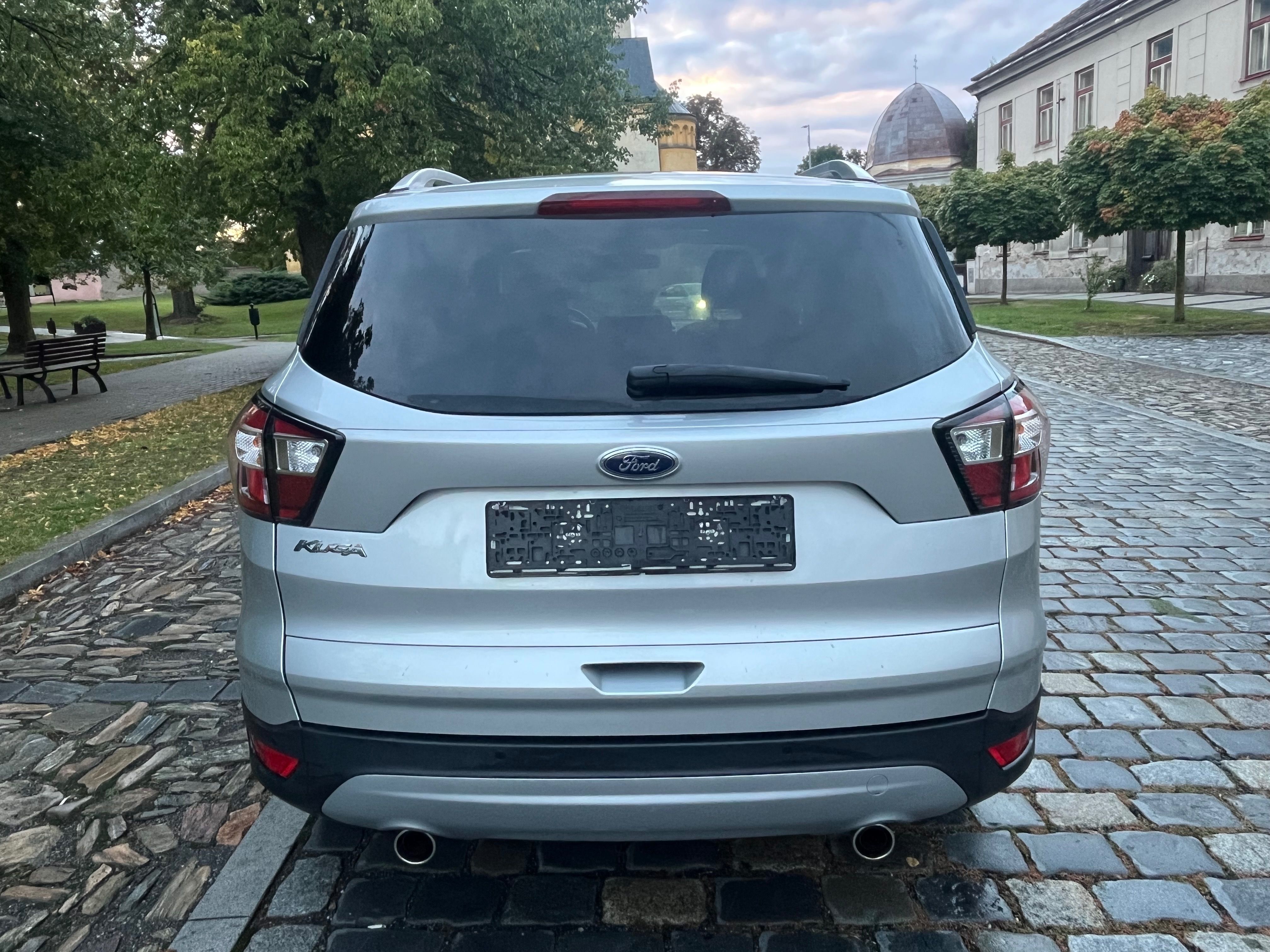 Ford Kuga, 1.5 EB,Titanium,ALU kola - fotka 4