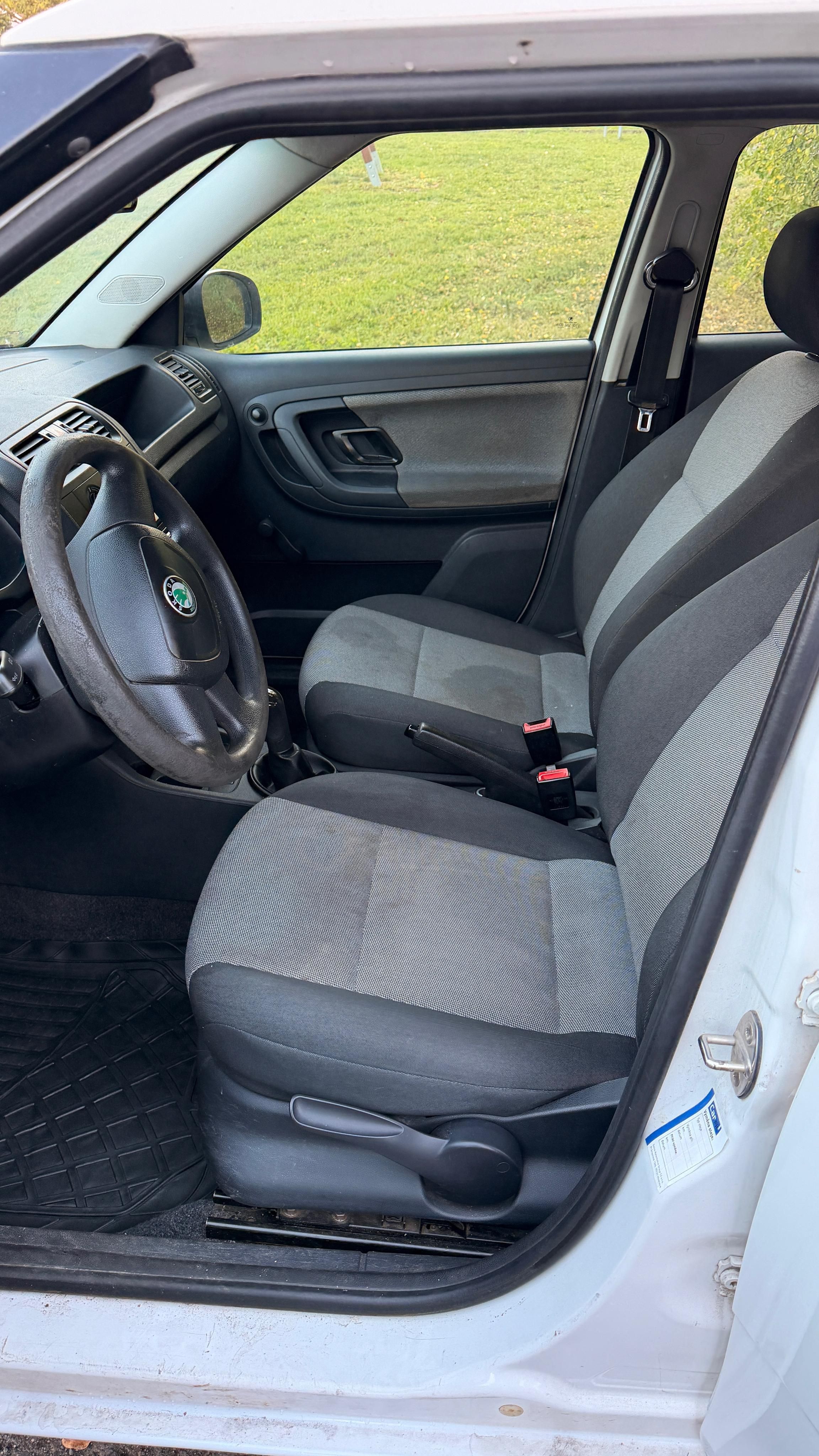 Škoda Fabia, Škoda fabia II, 1.4 nová STK - fotka 6