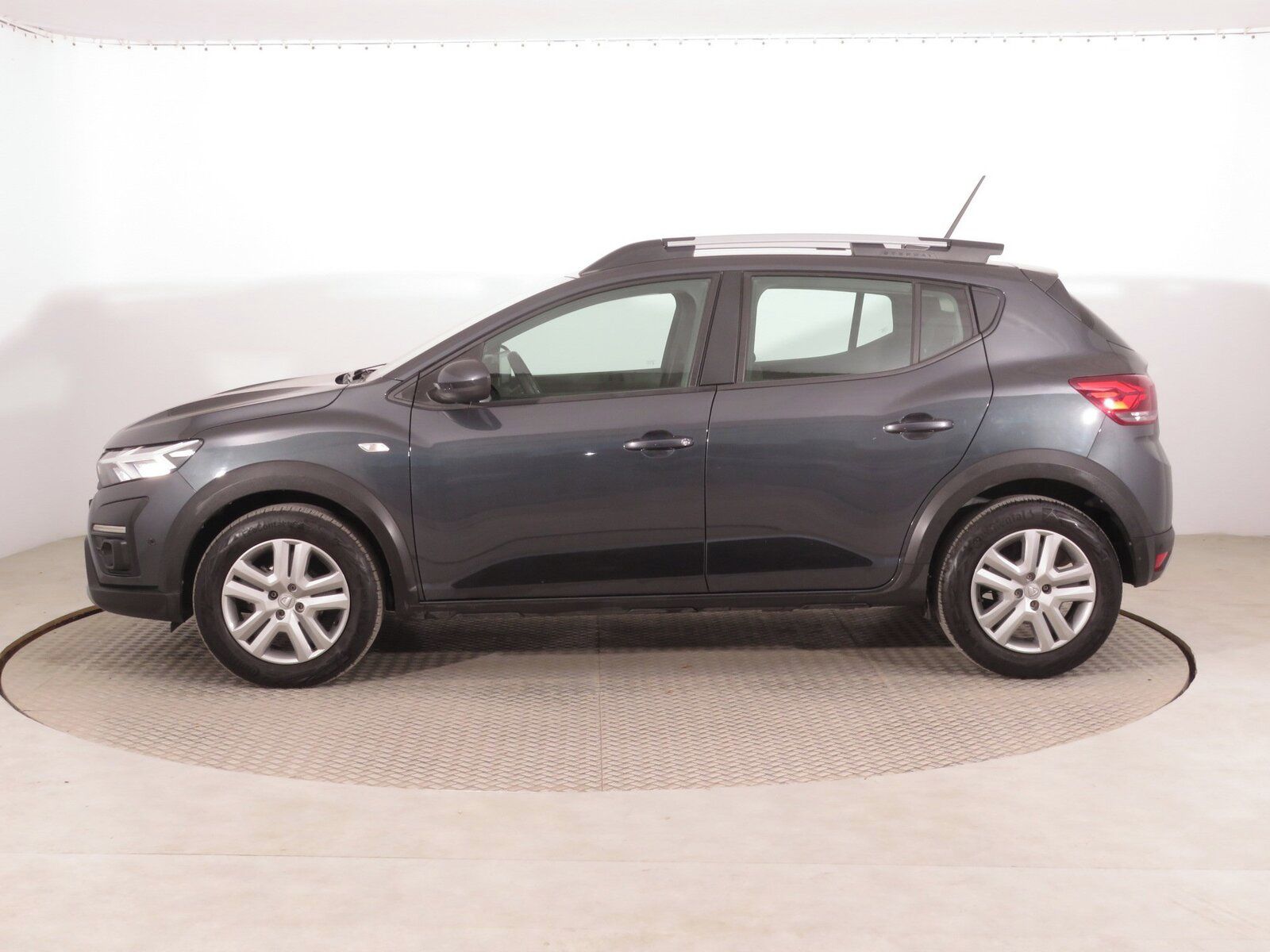 Dacia Sandero, 1.0 TCe, Stepway Expression - fotka 3