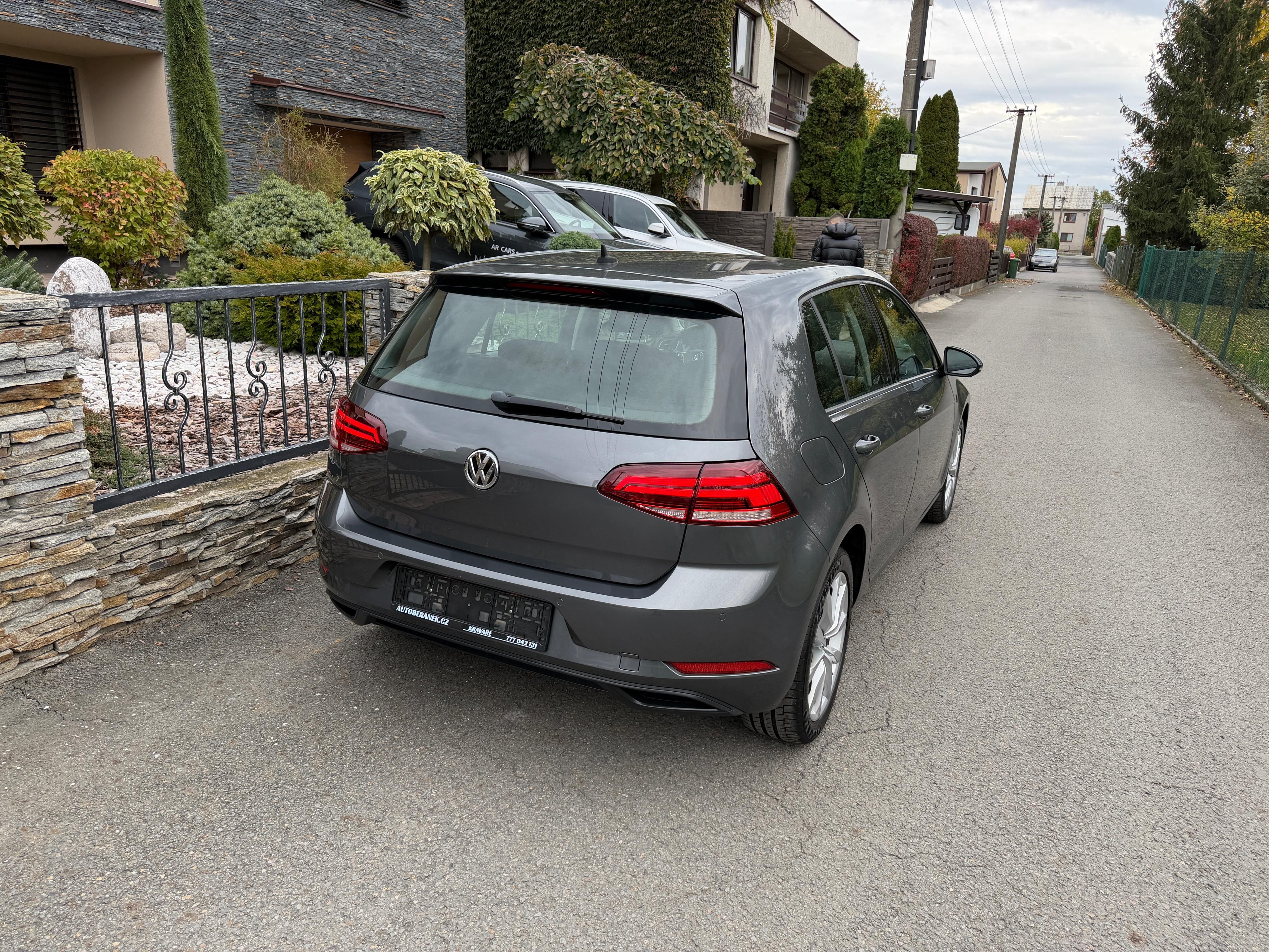 Volkswagen Golf, 1.0 TSI 81KW - fotka 4