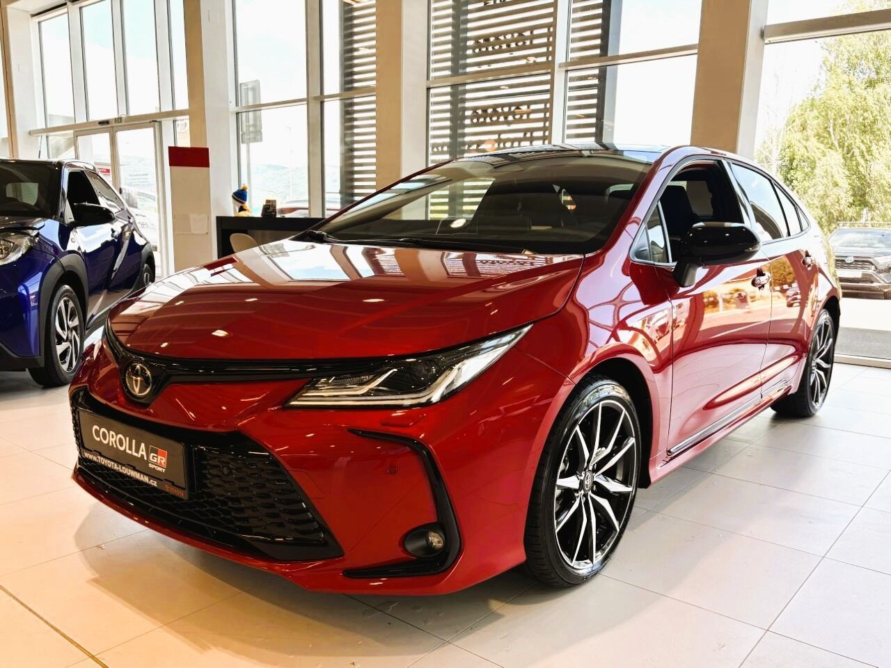 Toyota Corolla, 1,8 SD GR Sport - fotka 3