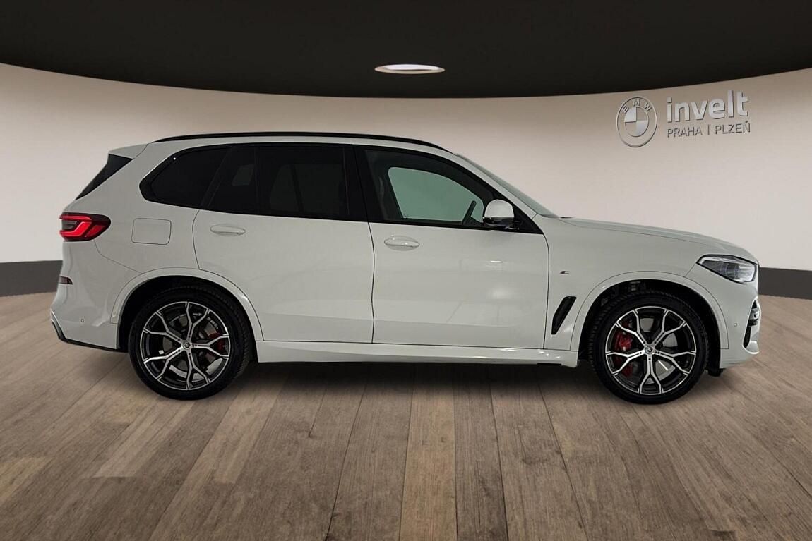 BMW X5, xDrive40d - fotka 2