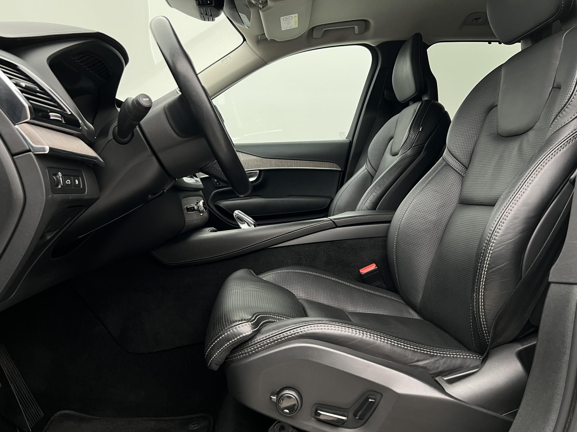 Volvo XC90, T8 AWD INSCRIPTION RECHARGE CZ - fotka 3