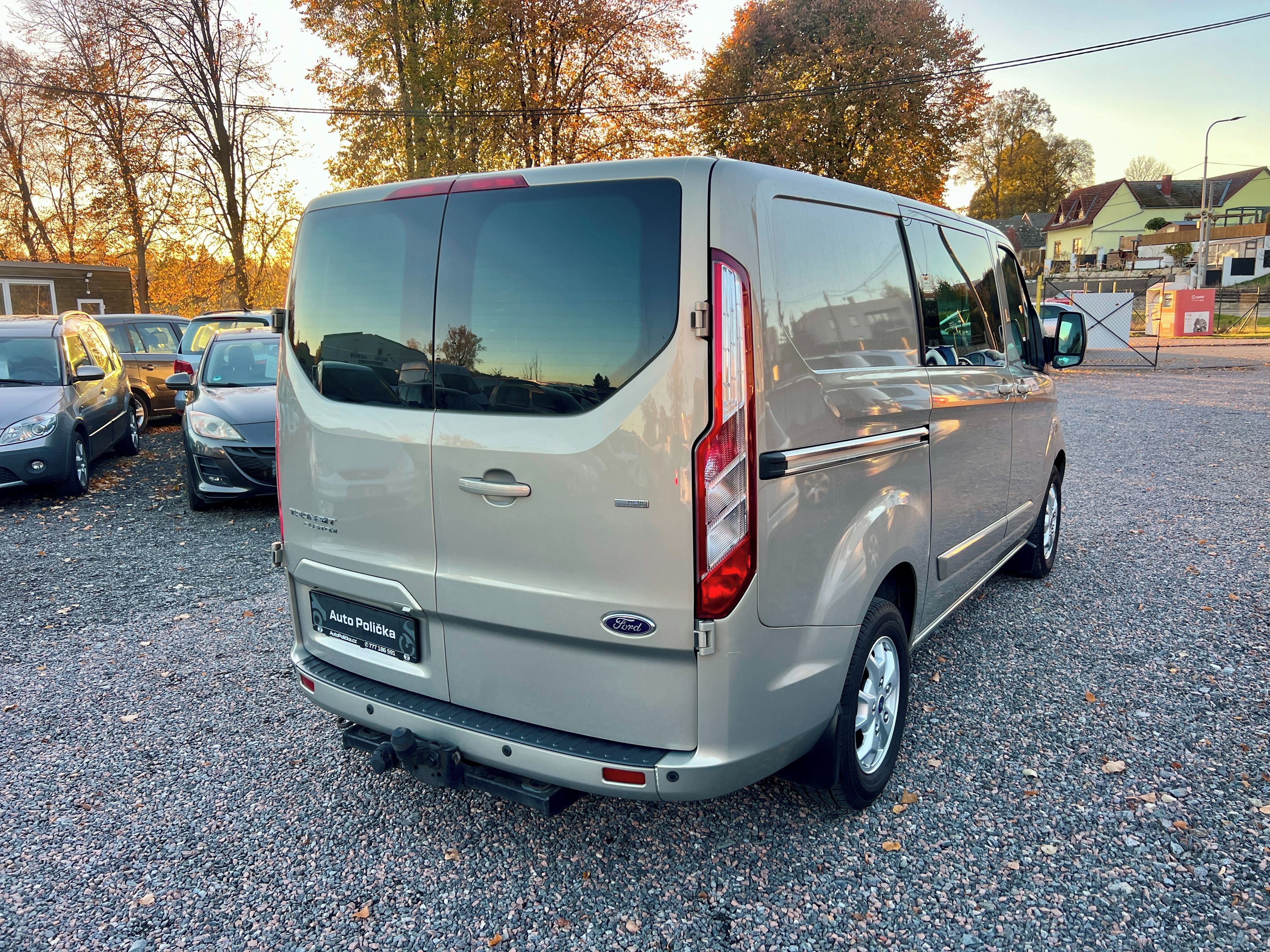Ford Transit Custom, 2.2d 114 kW 5 míst,VelmiHezký - fotka 5