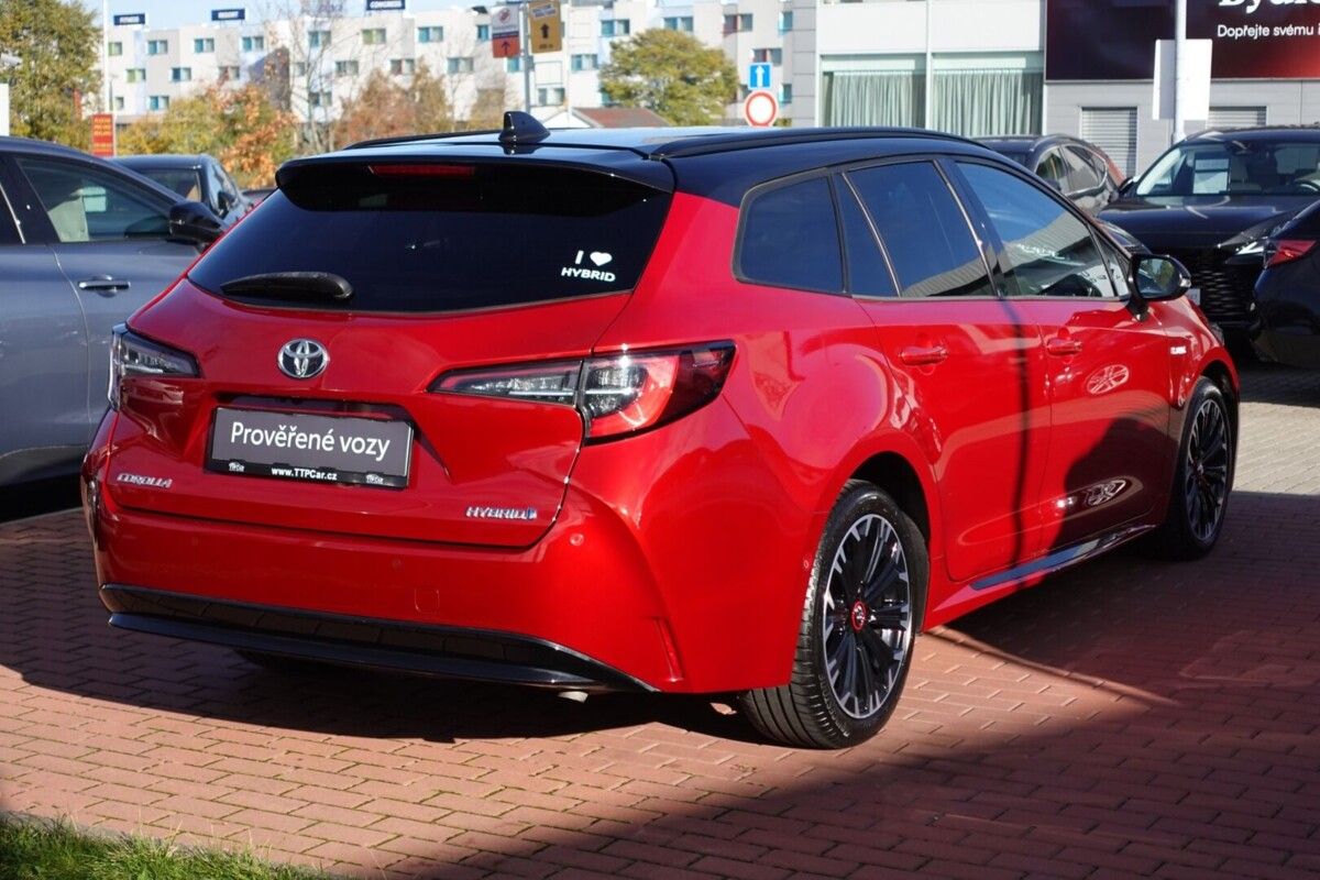 Toyota Corolla, 1,8 HEV GR Spot Dynamic - fotka 4