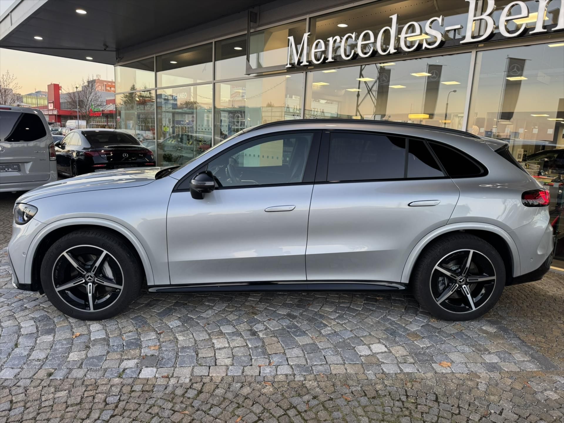 Mercedes-Benz GLC, GLC 400 4M electric*AMG - fotka 2