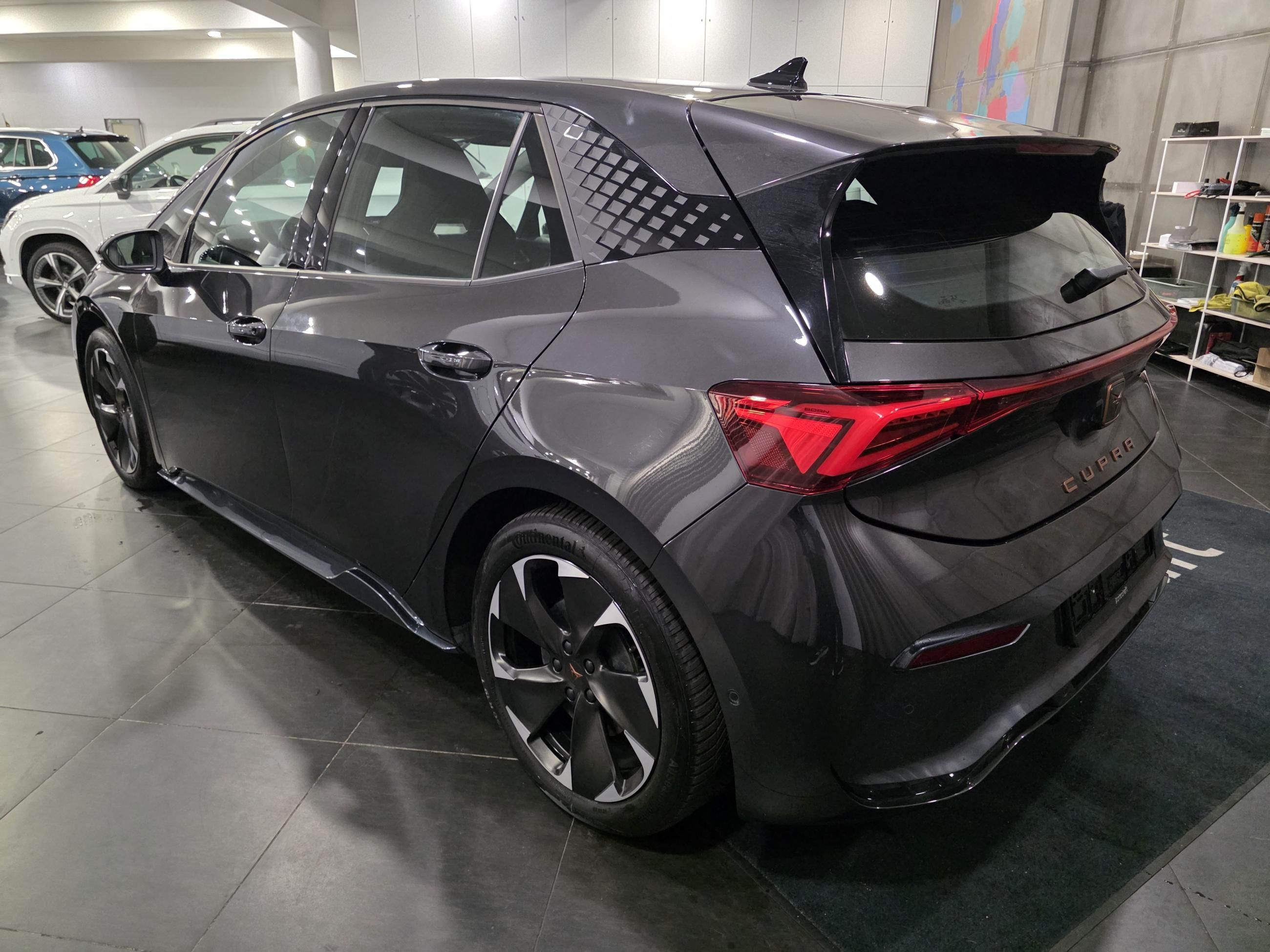 Cupra Born, 150kW / 62 kWh / ALU 19'' - fotka 5