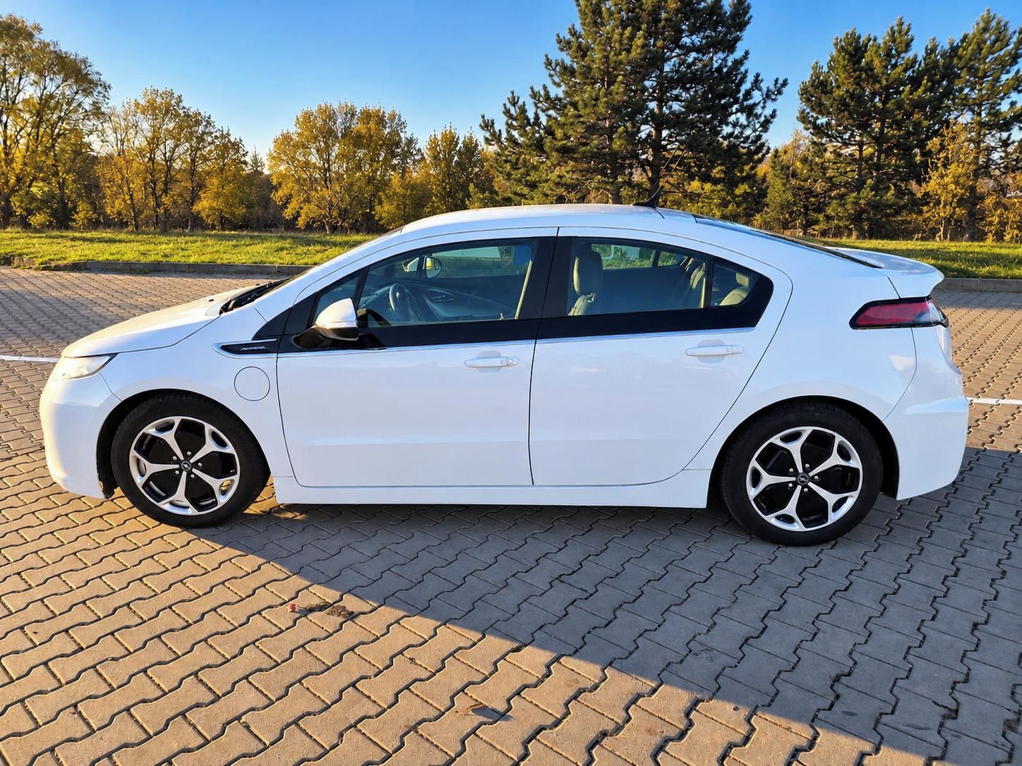 Opel Ampera, 1.4 PHEV Plug-In Hybrid - fotka 6