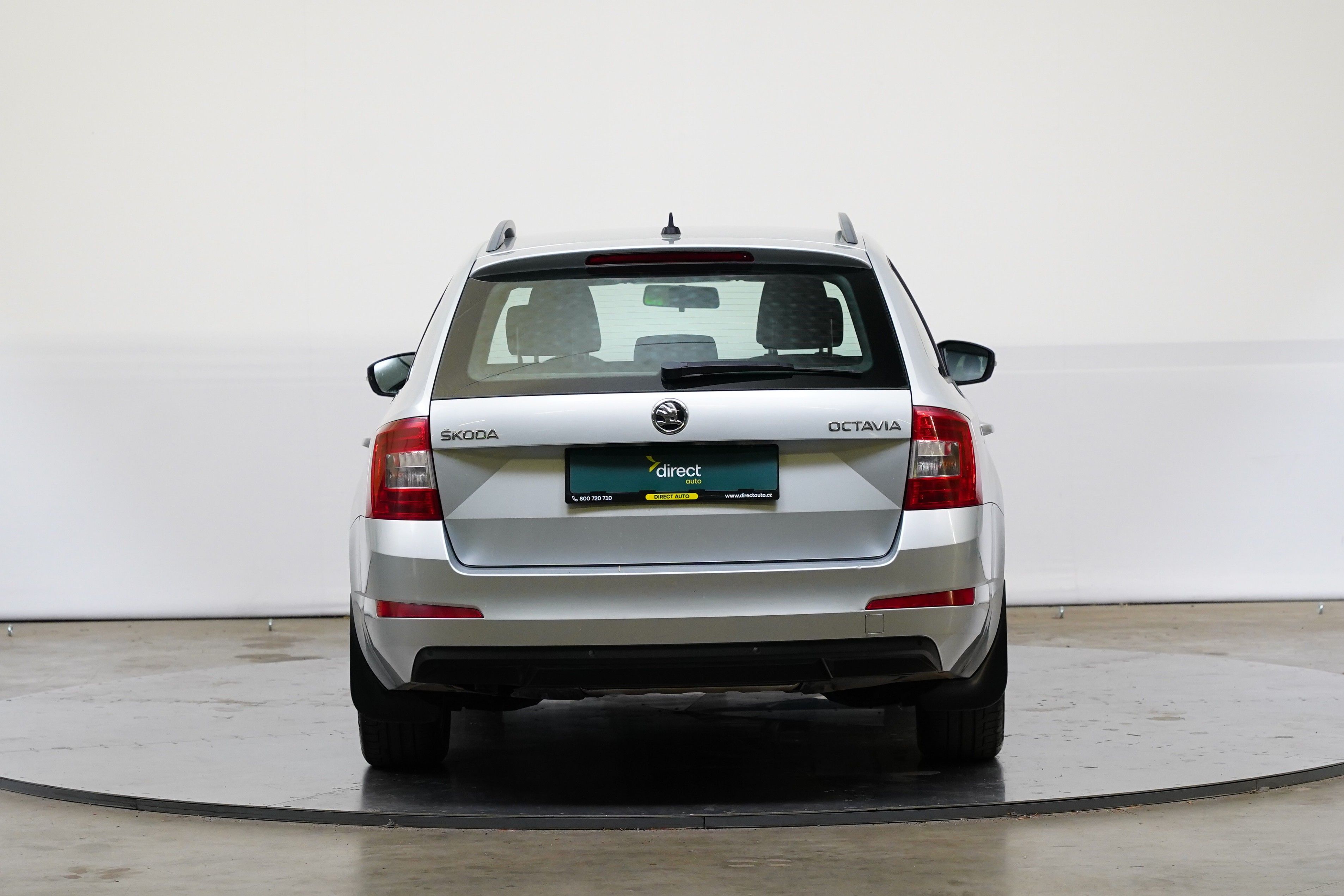 Škoda Octavia, 1.6 TDI 81kW DSG Ambition Plus - fotka 6