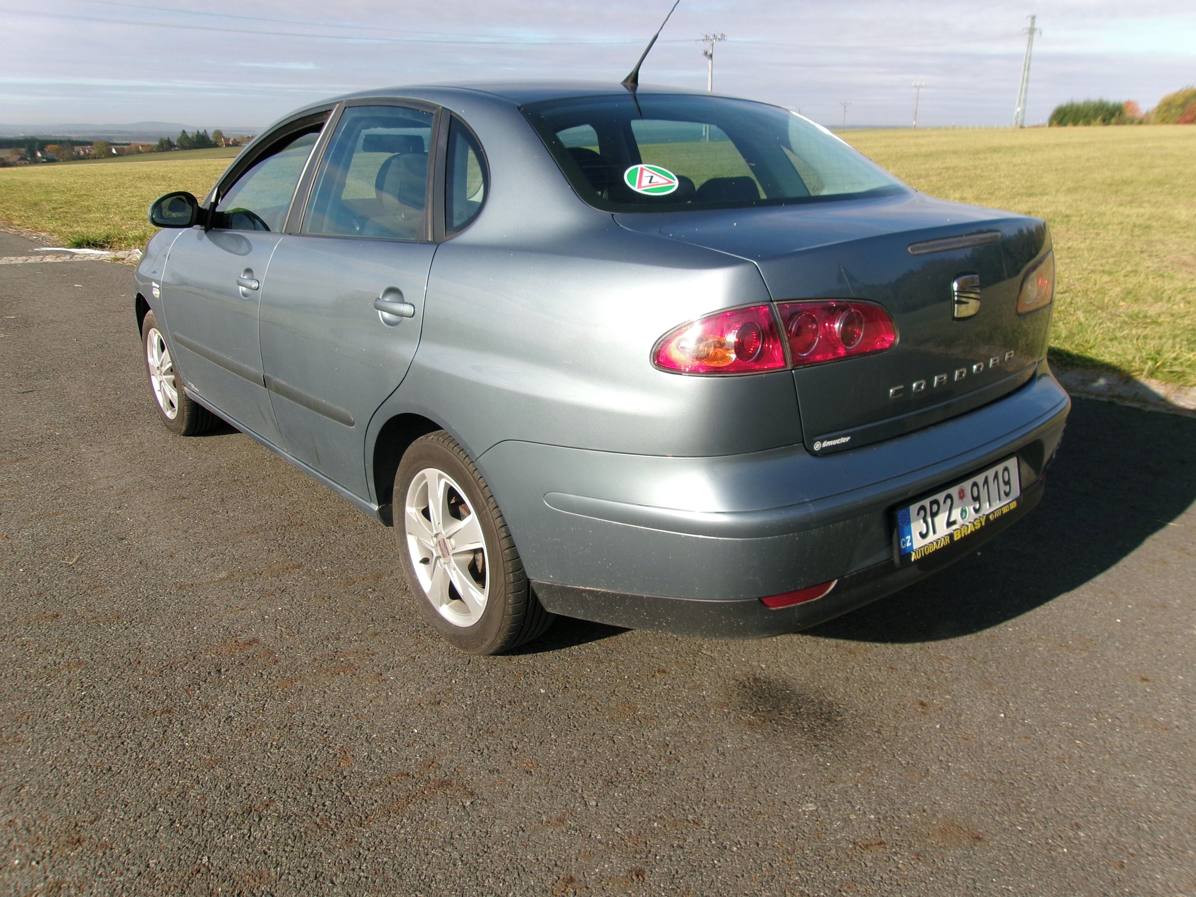 Seat Cordoba, 1,4 63KW koup v ČR 99 000 KM - fotka 3