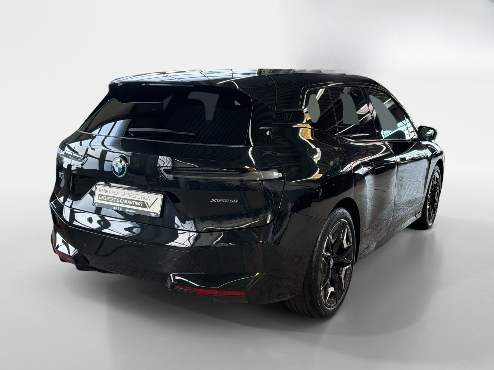 BMW iX, xDrive50 - fotka 2